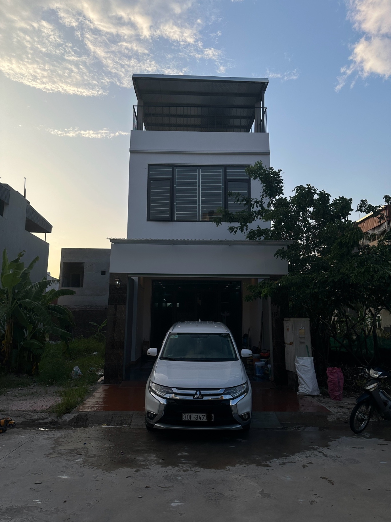 Mitsubishi Outlander 2.0 CVT 2018 - Ngoại thất 1