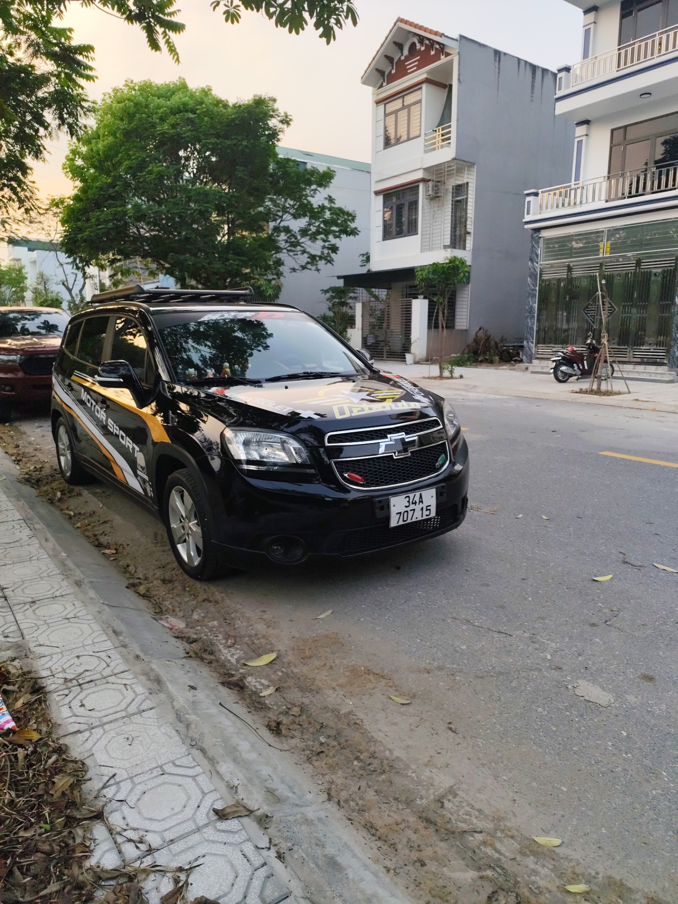 Chevrolet Orlando LT 1.8 2017 - Ngoại thất 2