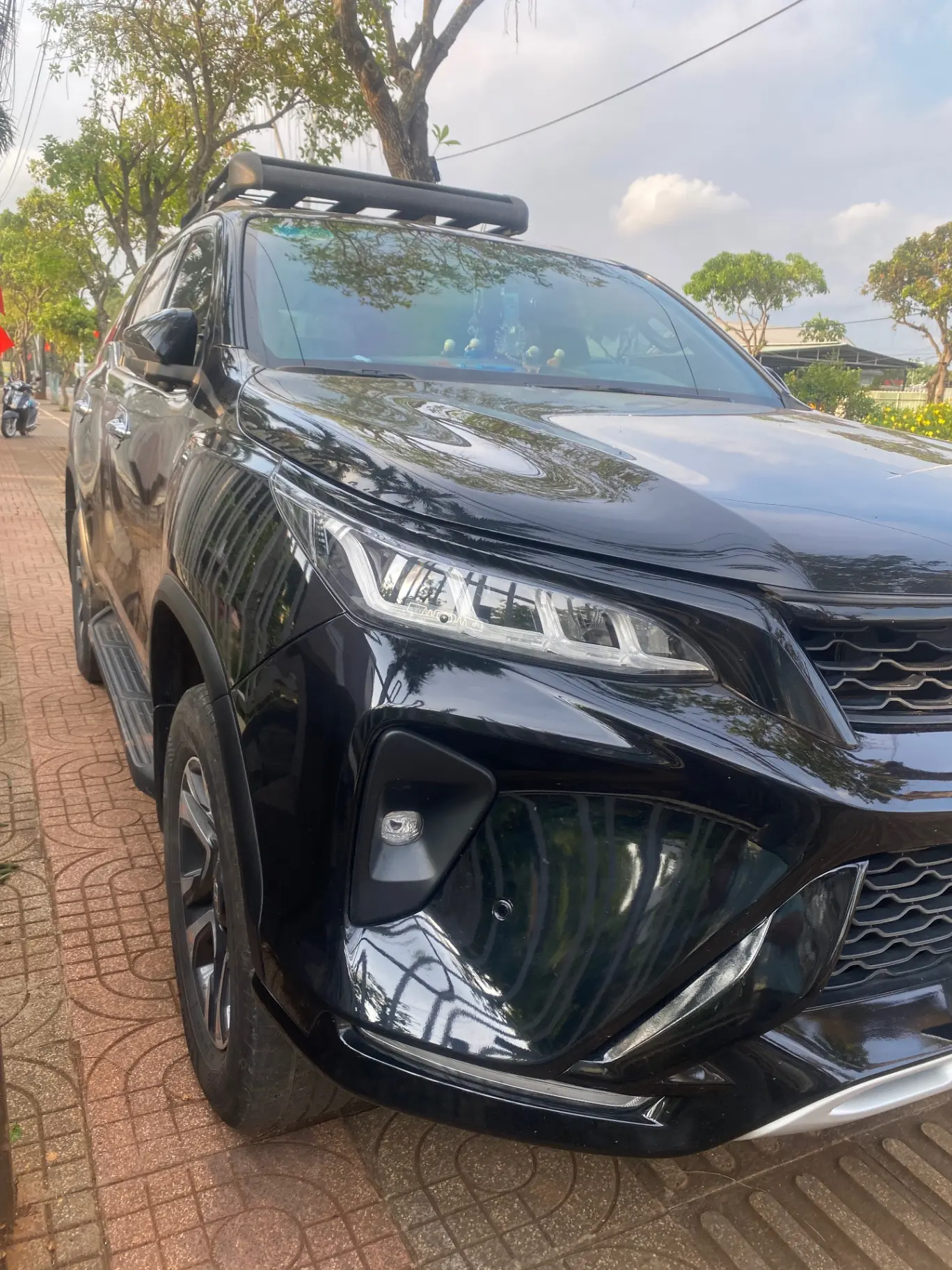 Toyota Fortuner 2.4G 4x2 AT Legender 2021