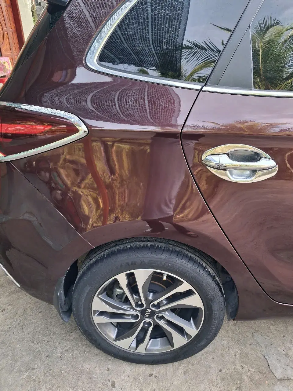 Kia Rondo GAT Deluxe 2019 - Ngoại thất 3