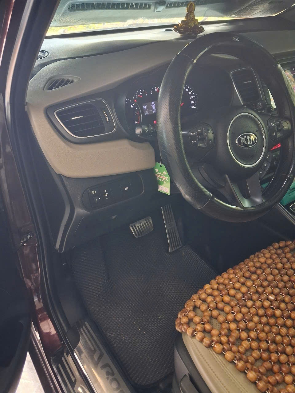 Kia Rondo GAT Deluxe 2019 - Nội thất 3