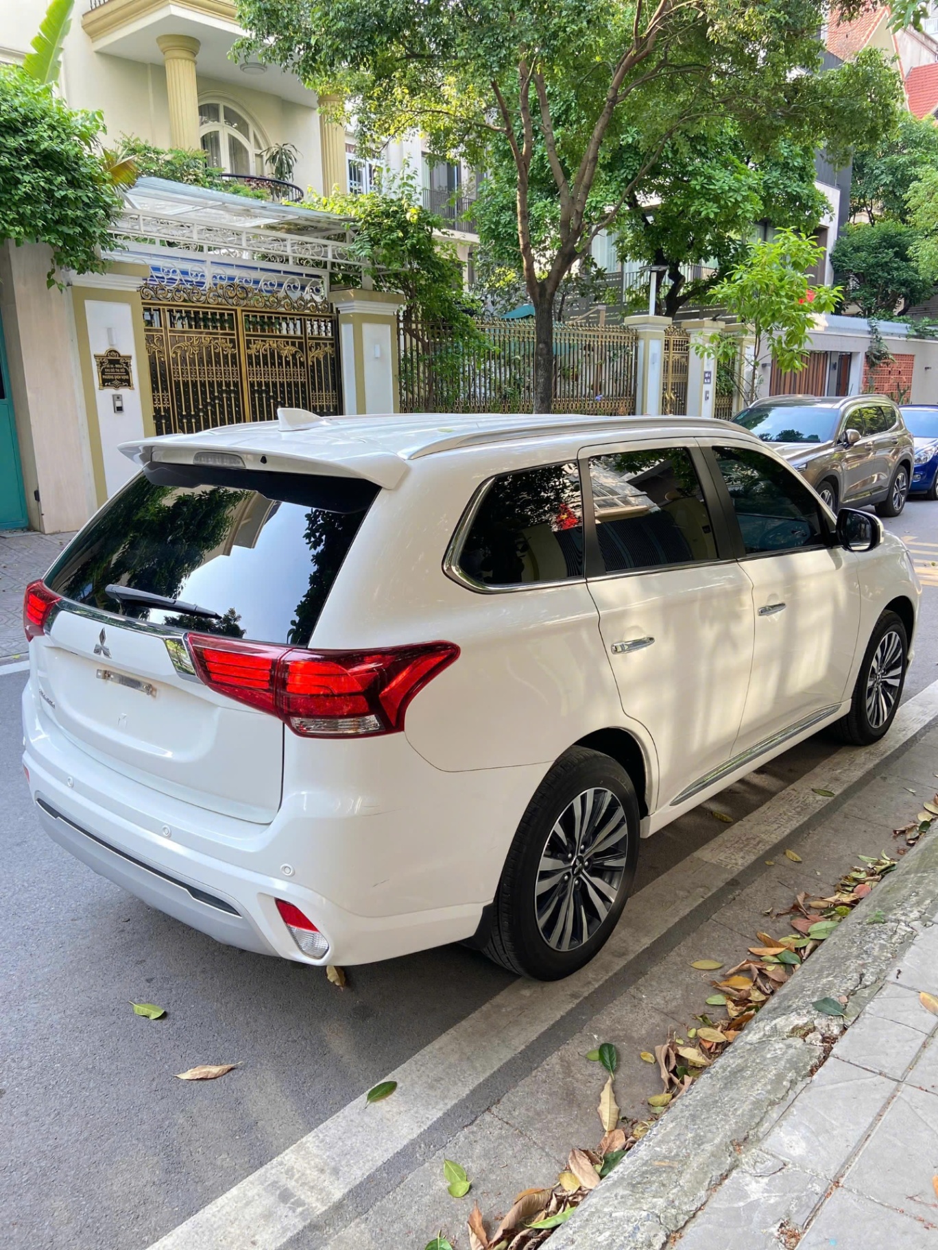 Mitsubishi Outlander 2.0 CVT 2024 - Ngoại thất 2
