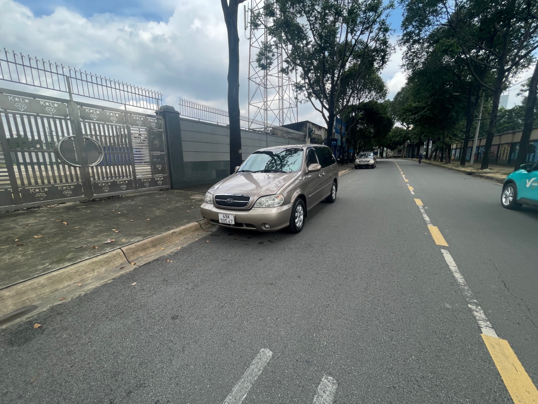 Kia Carnival GS 2.5 AT 2009 - Nội thất 1