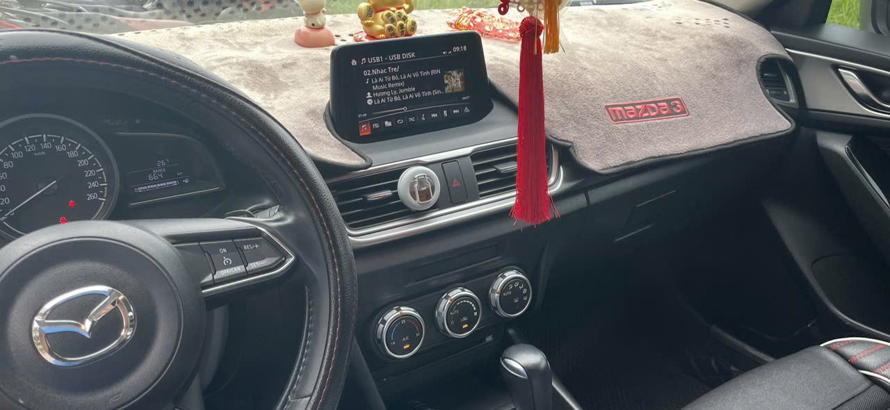 Mazda 3 1.5 AT 2018 - Nội thất 1