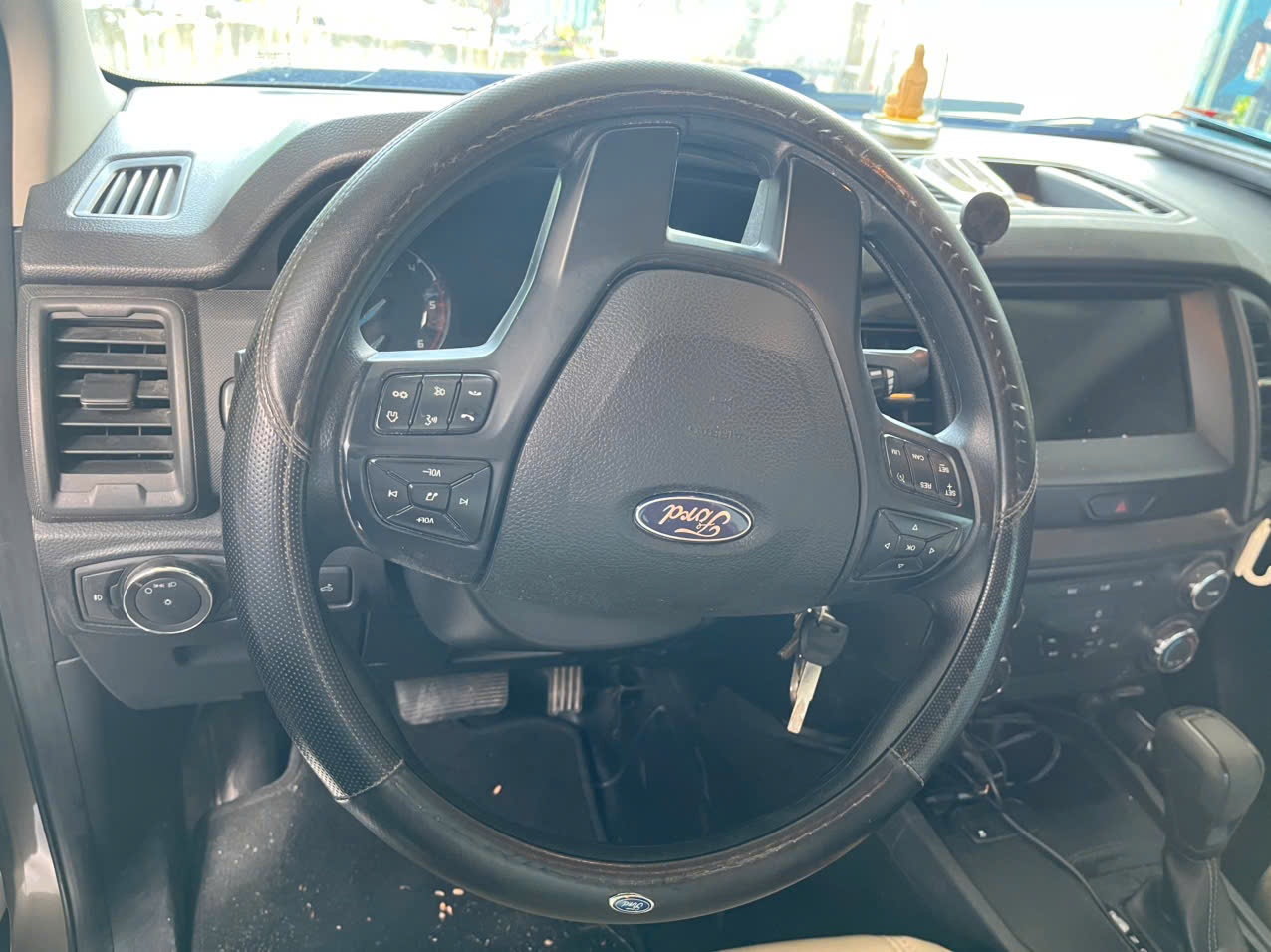 Ford Ranger XLS 2.2L 4x2 AT 2020 - Nội thất 4