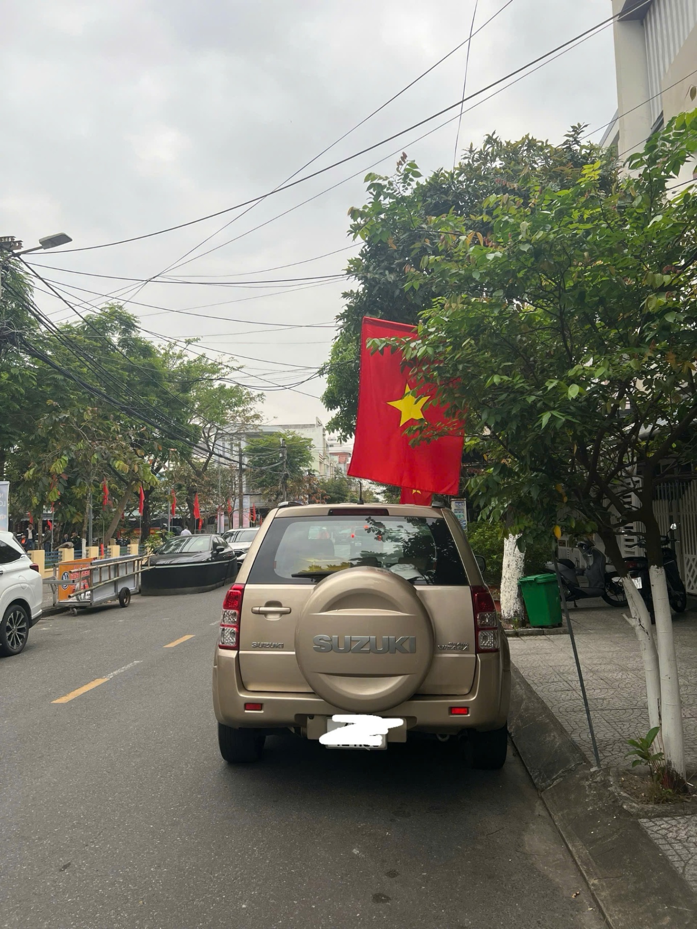 Suzuki Grand vitara 2.0 AT 2015 - Ngoại thất 1