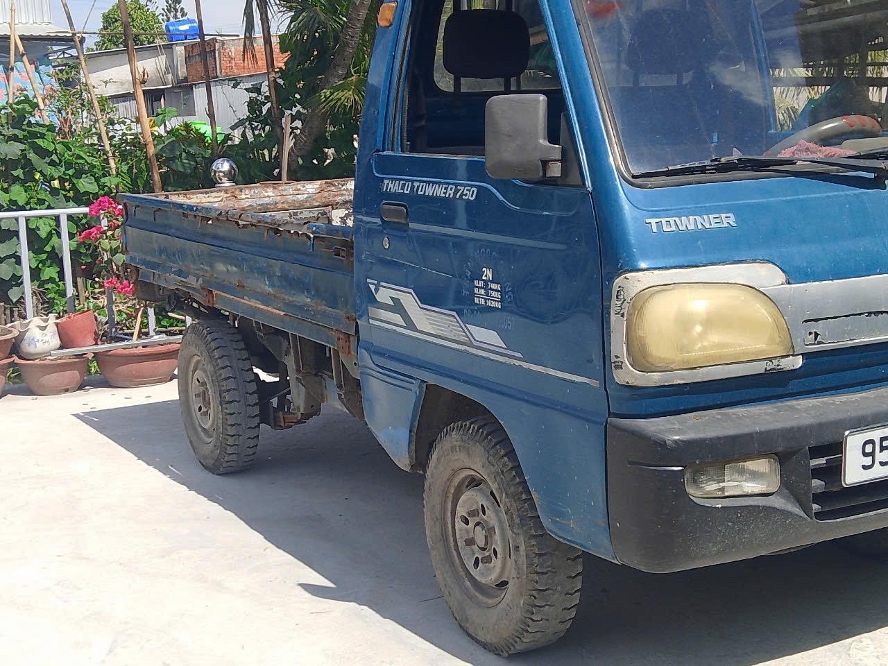 Thaco Towner Thùng kín 2012 - Ngoại thất 1