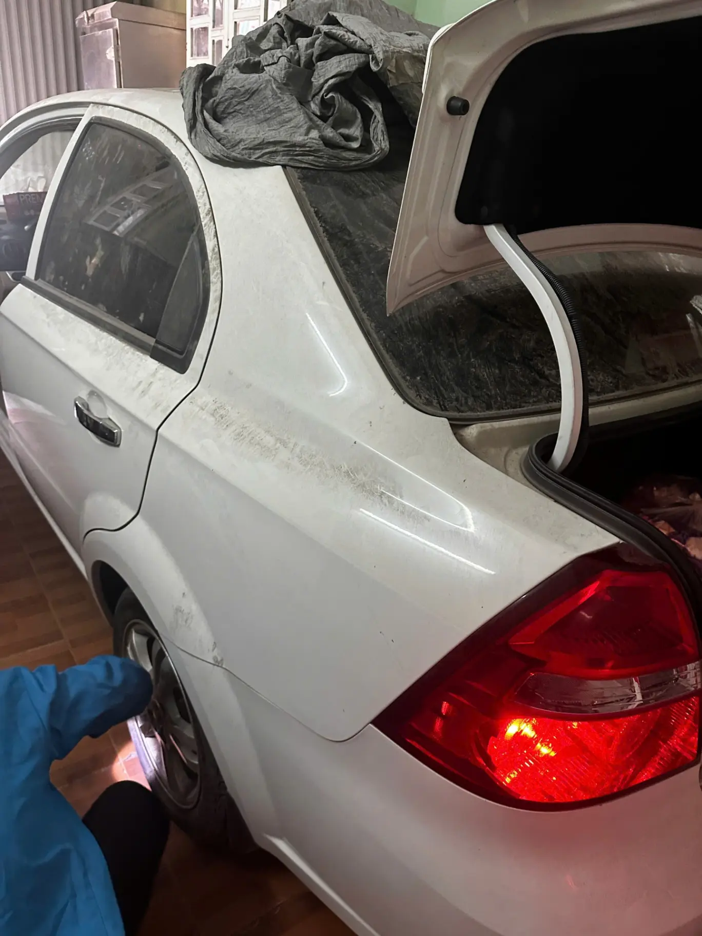 Chevrolet Aveo LT 1.5 MT 2015 - Ngoại thất 4