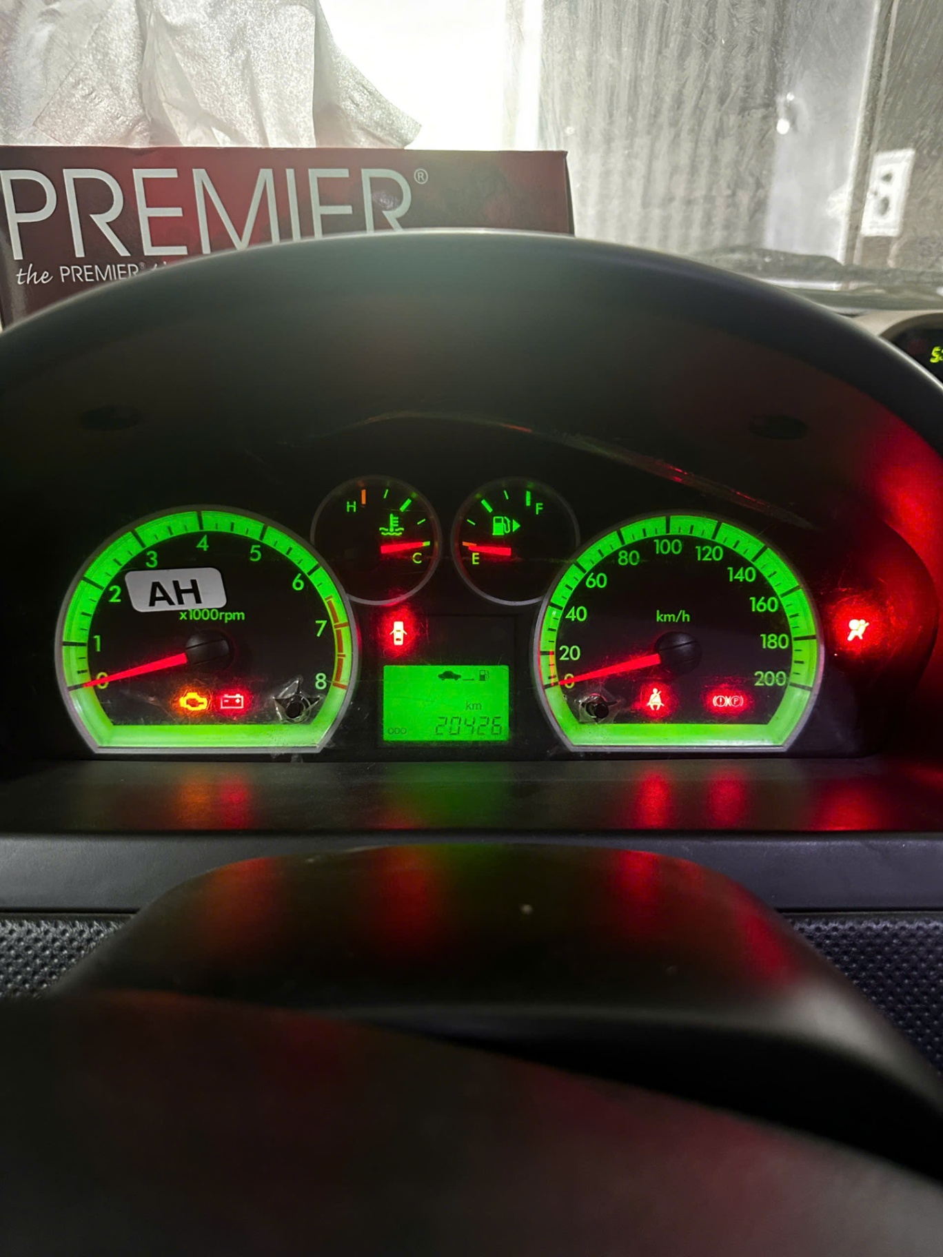 Chevrolet Aveo LT 1.5 MT 2015 - Nội thất 5