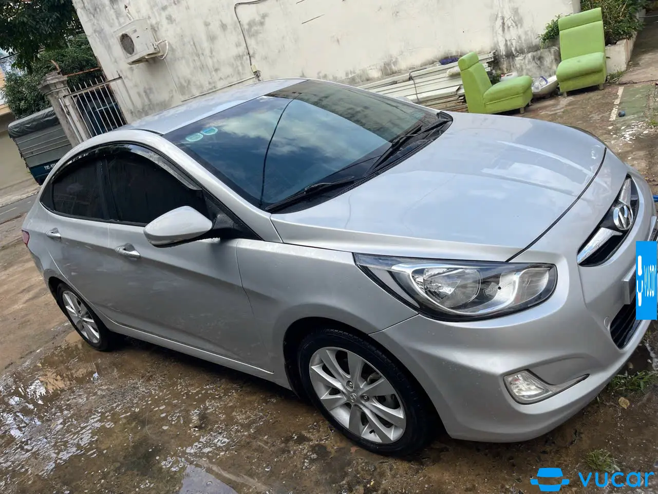 Hyundai Accent 1.4 MT 2012 - Ngoại thất 2