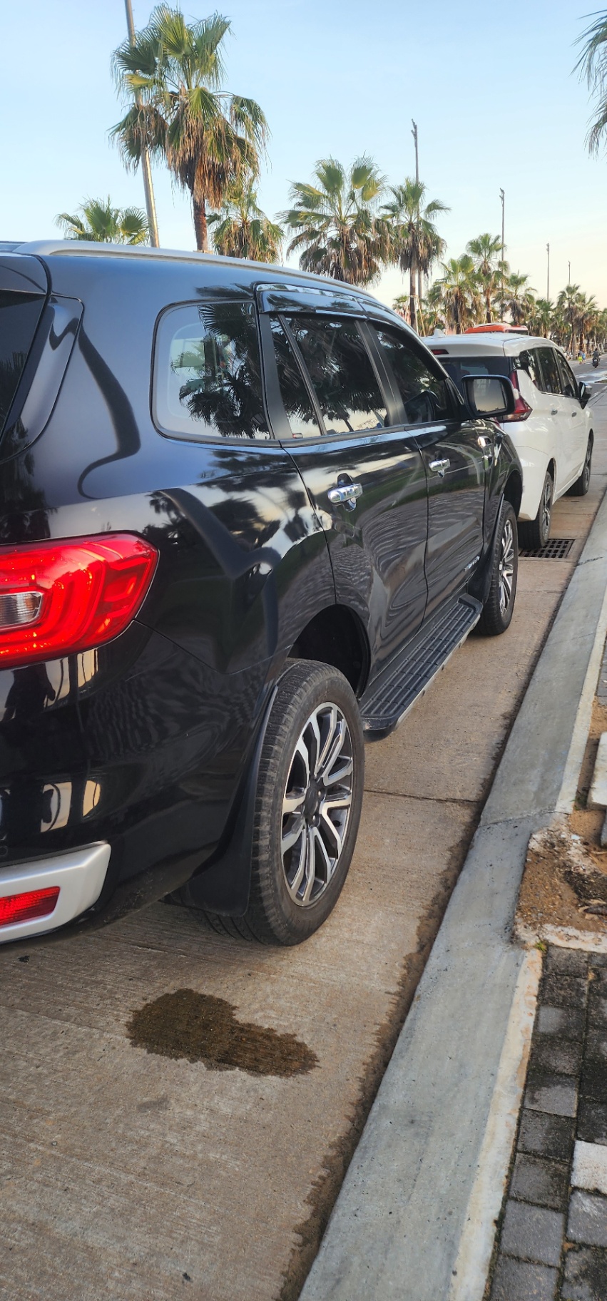 Ford Everest Titanium 2.0L 4x2 AT 2022 - Ngoại thất 2