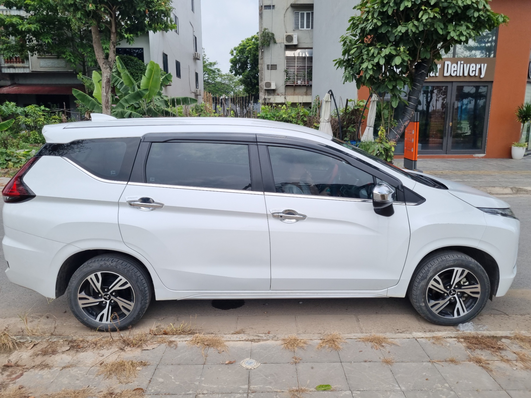 Mitsubishi Xpander 1.5 AT 2021 - Ngoại thất 1