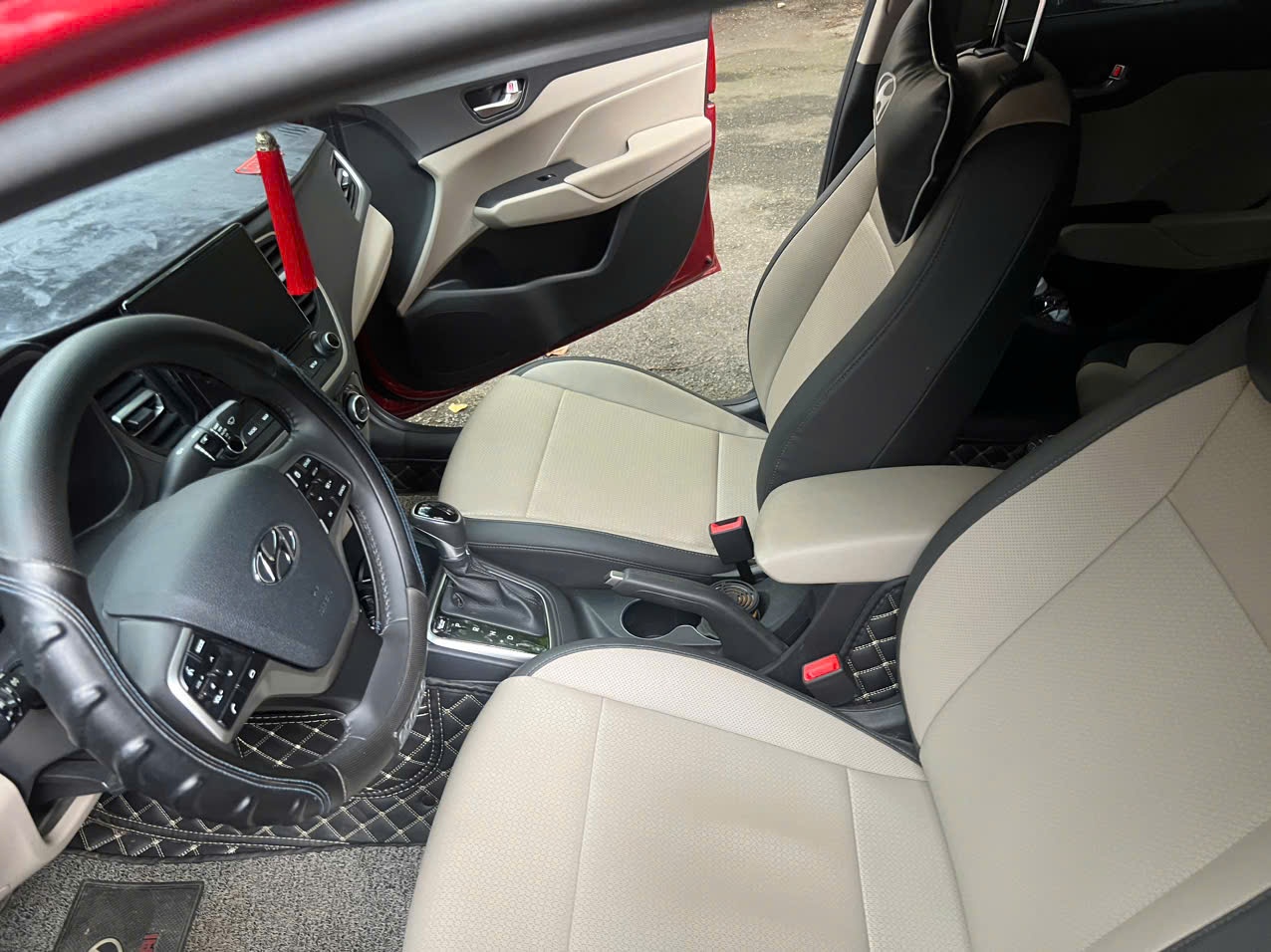 Hyundai Accent 1.4 AT Đặc Biệt 2021 - Nội thất 2