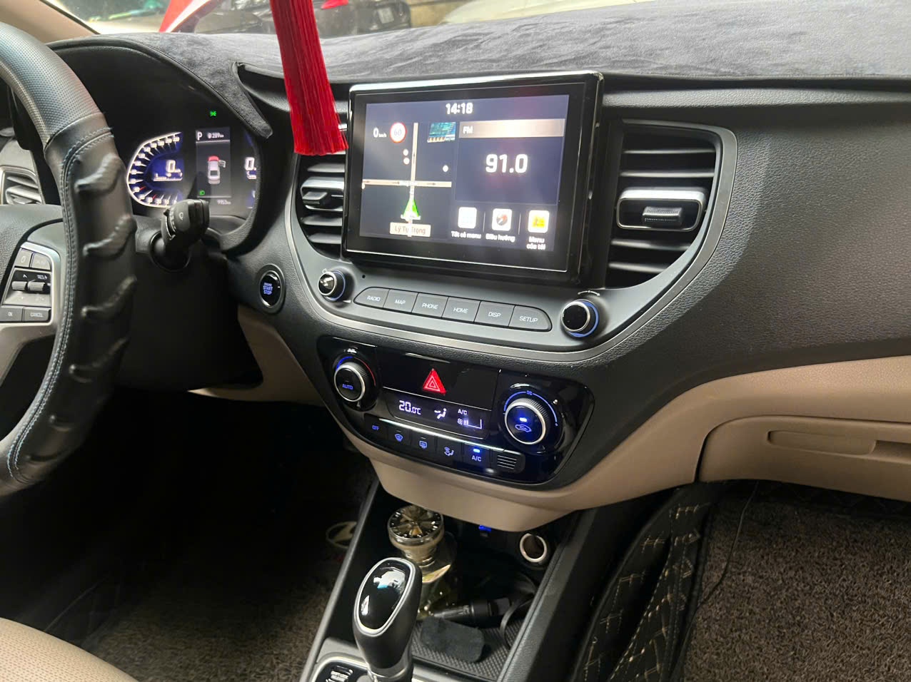 Hyundai Accent 1.4 AT Đặc Biệt 2021 - Nội thất 3