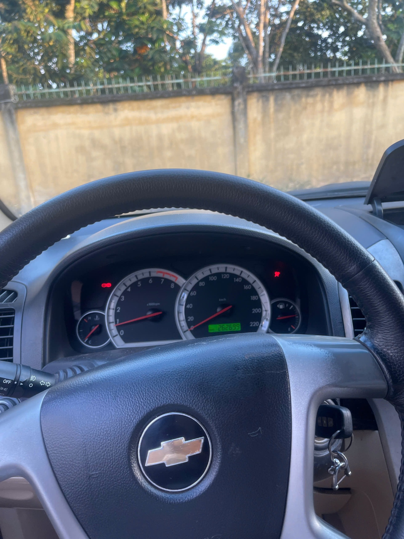 Chevrolet Captiva LT 2.4 MT 2007 - Nội thất 3