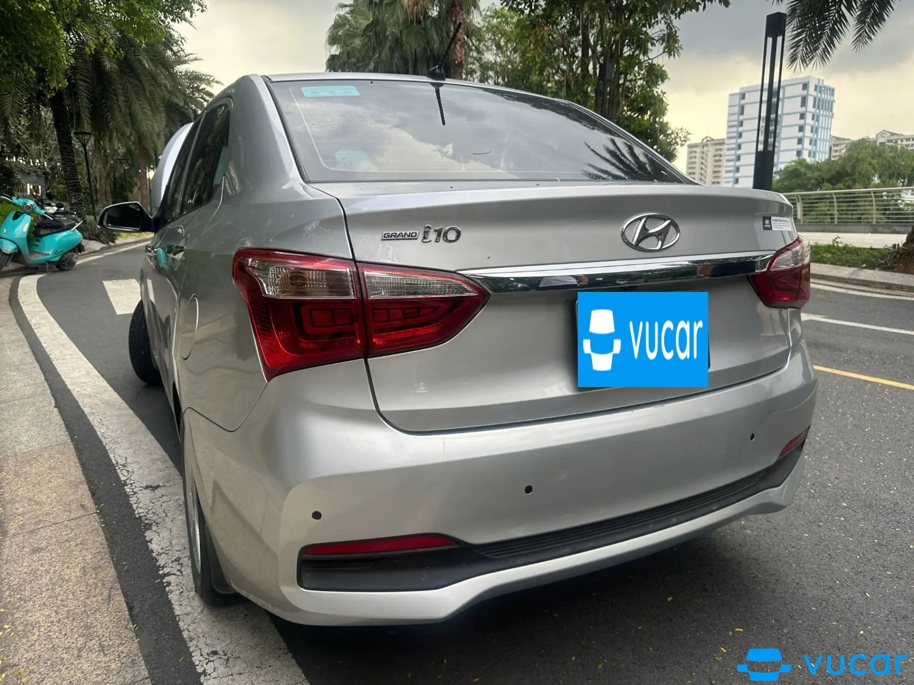 Hyundai i10 2017 1.0 AT - Ngoại thất 6