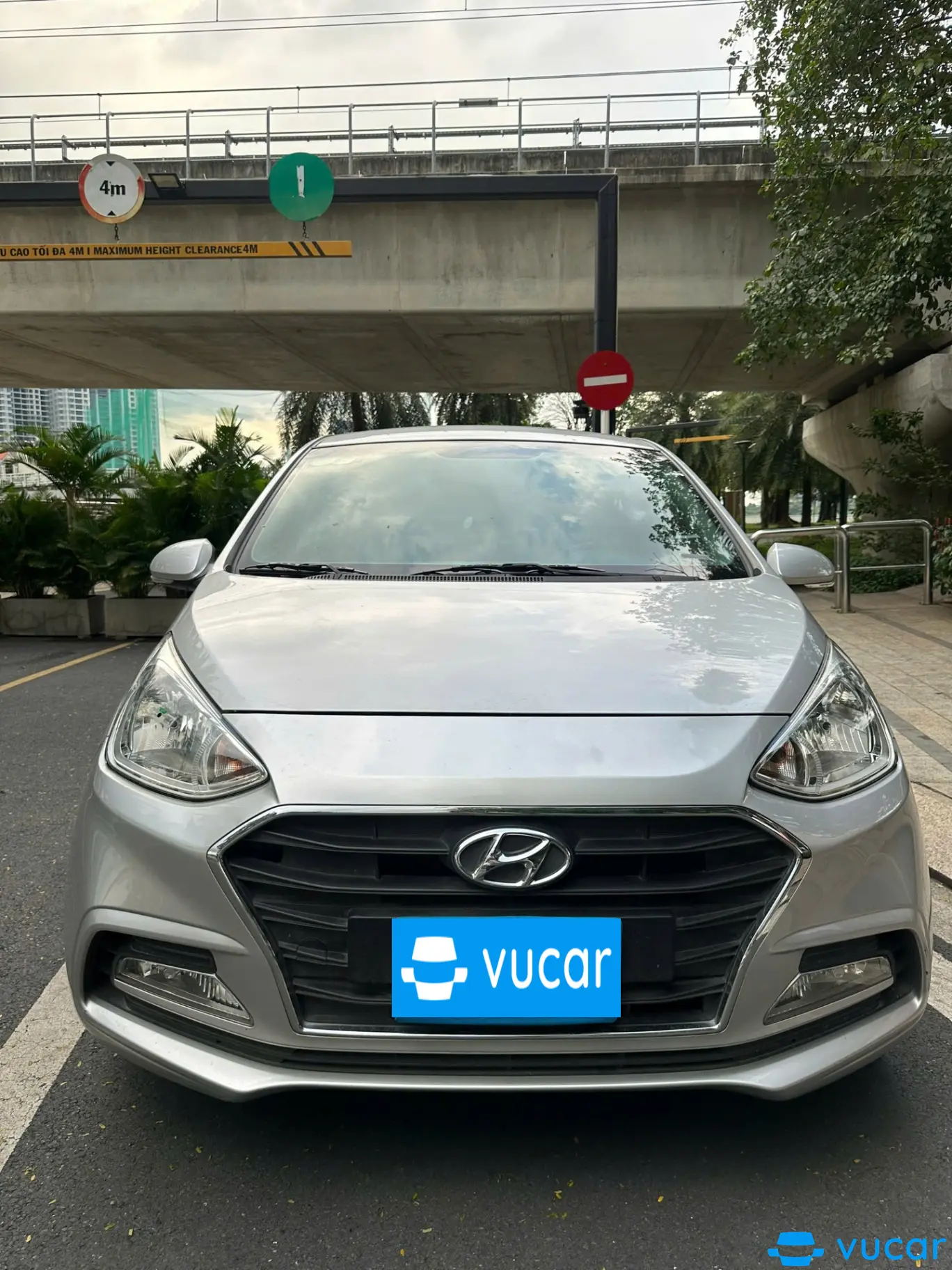Hyundai i10 2017 1.0 AT - Ngoại thất 4