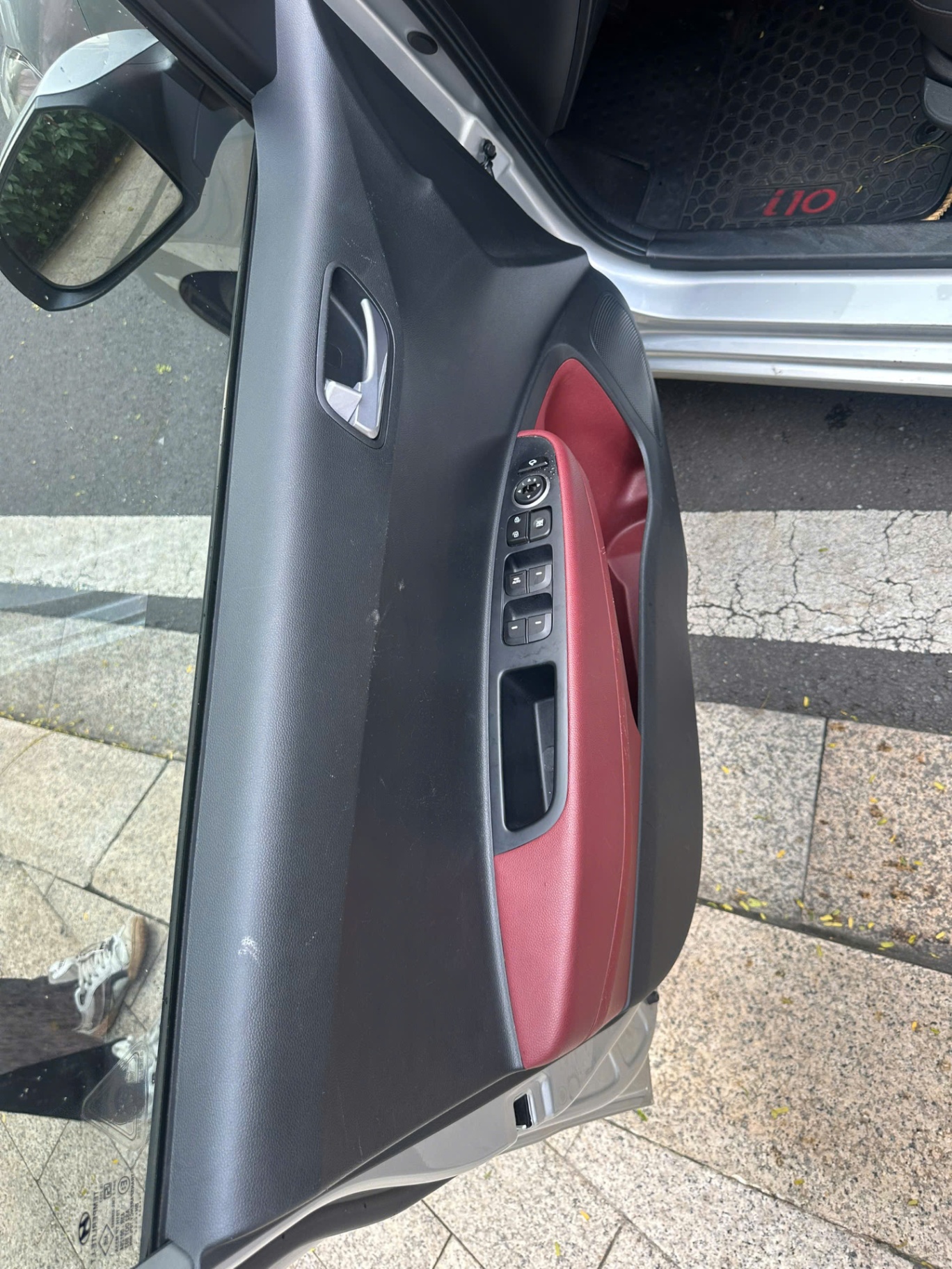 Hyundai i10 2017 1.0 AT - Nội thất 5