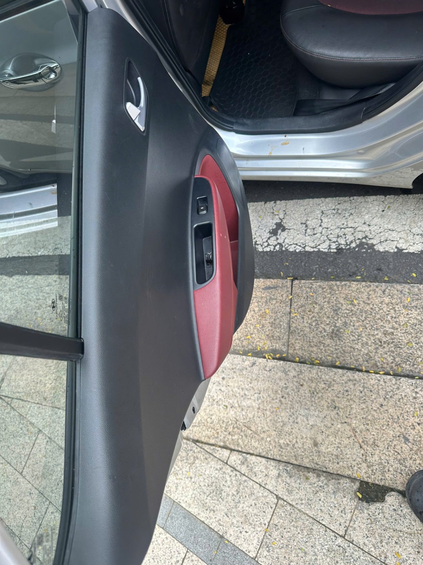 Hyundai i10 2017 1.0 AT - Nội thất 4