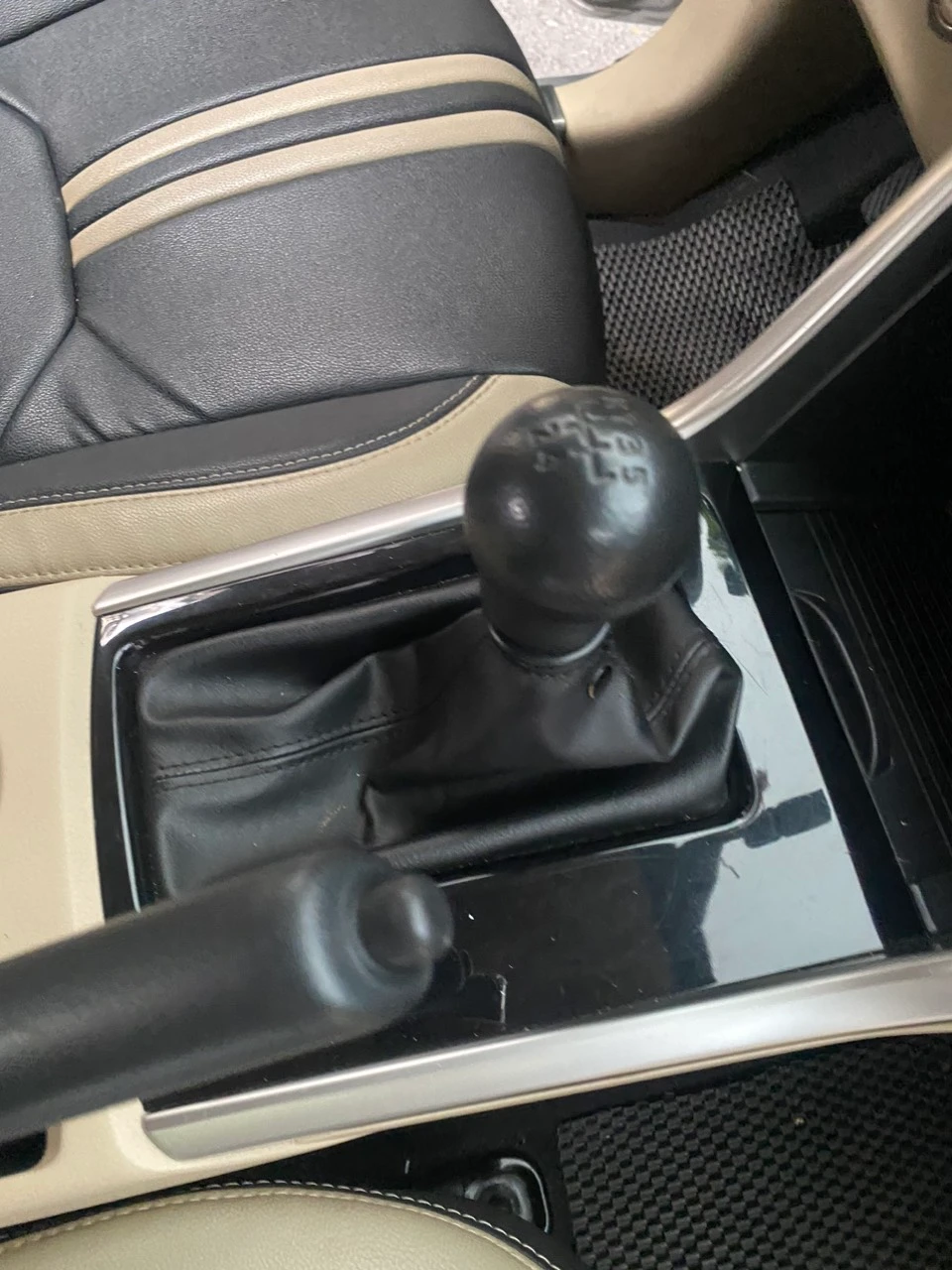 Mitsubishi Xpander 1.5 MT 2019 - Nội thất 15