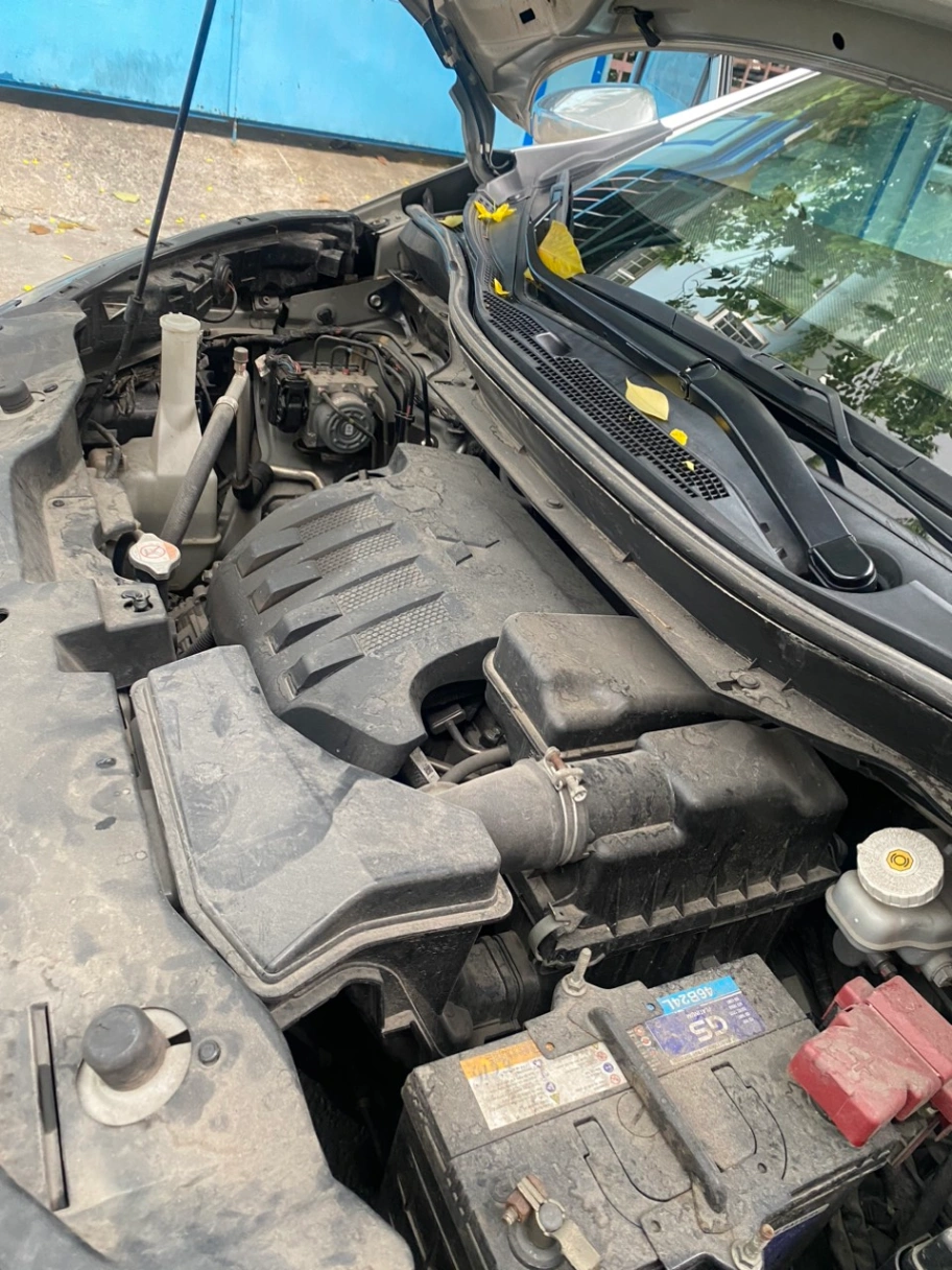 Mitsubishi Xpander 1.5 MT 2019 - Khoang động cơ 1