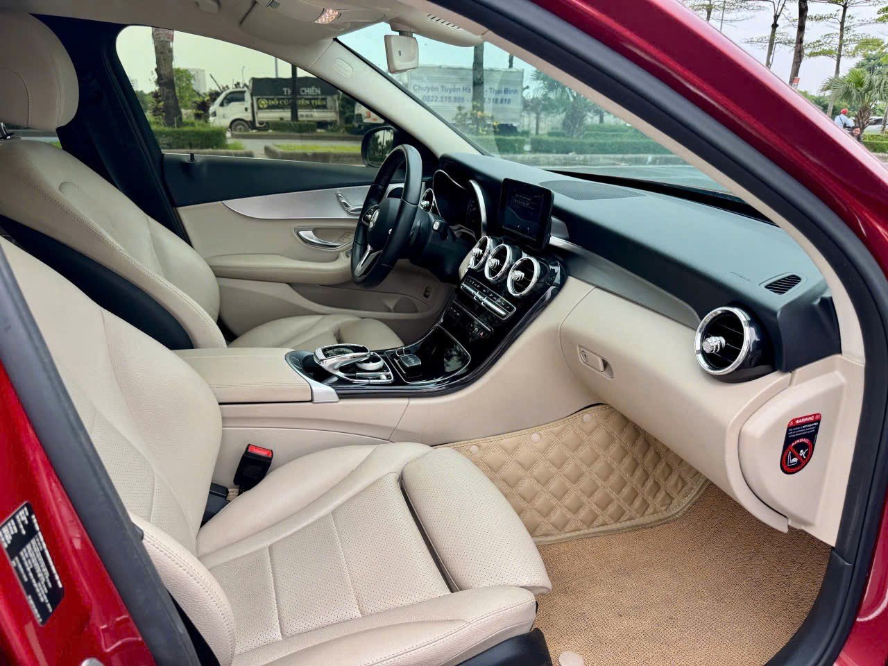 Mercedes C class C180 AMG 2022 - Nội thất 2