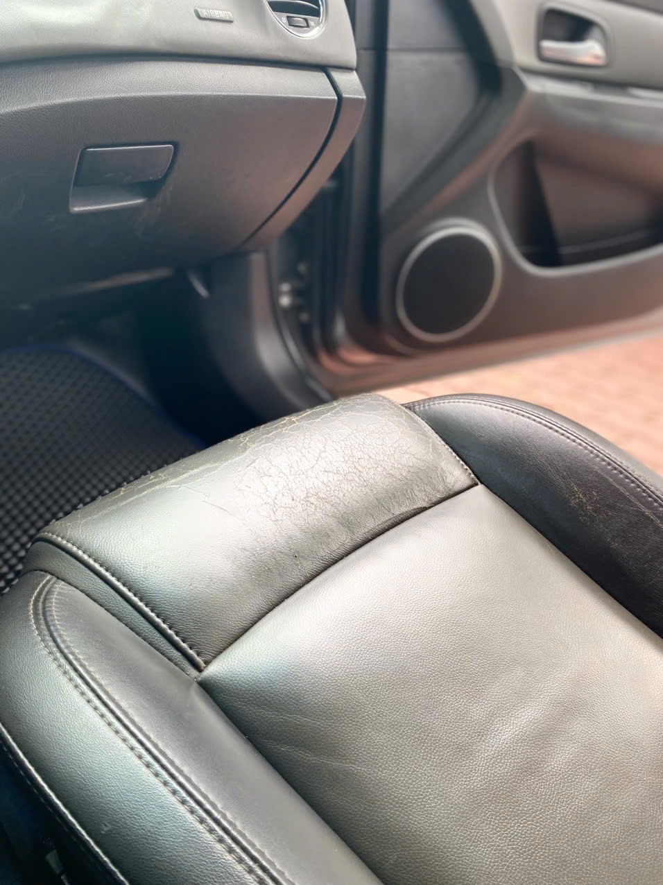 Daewoo Lacetti CDX 1.8 AT 2010 - Nội thất 6