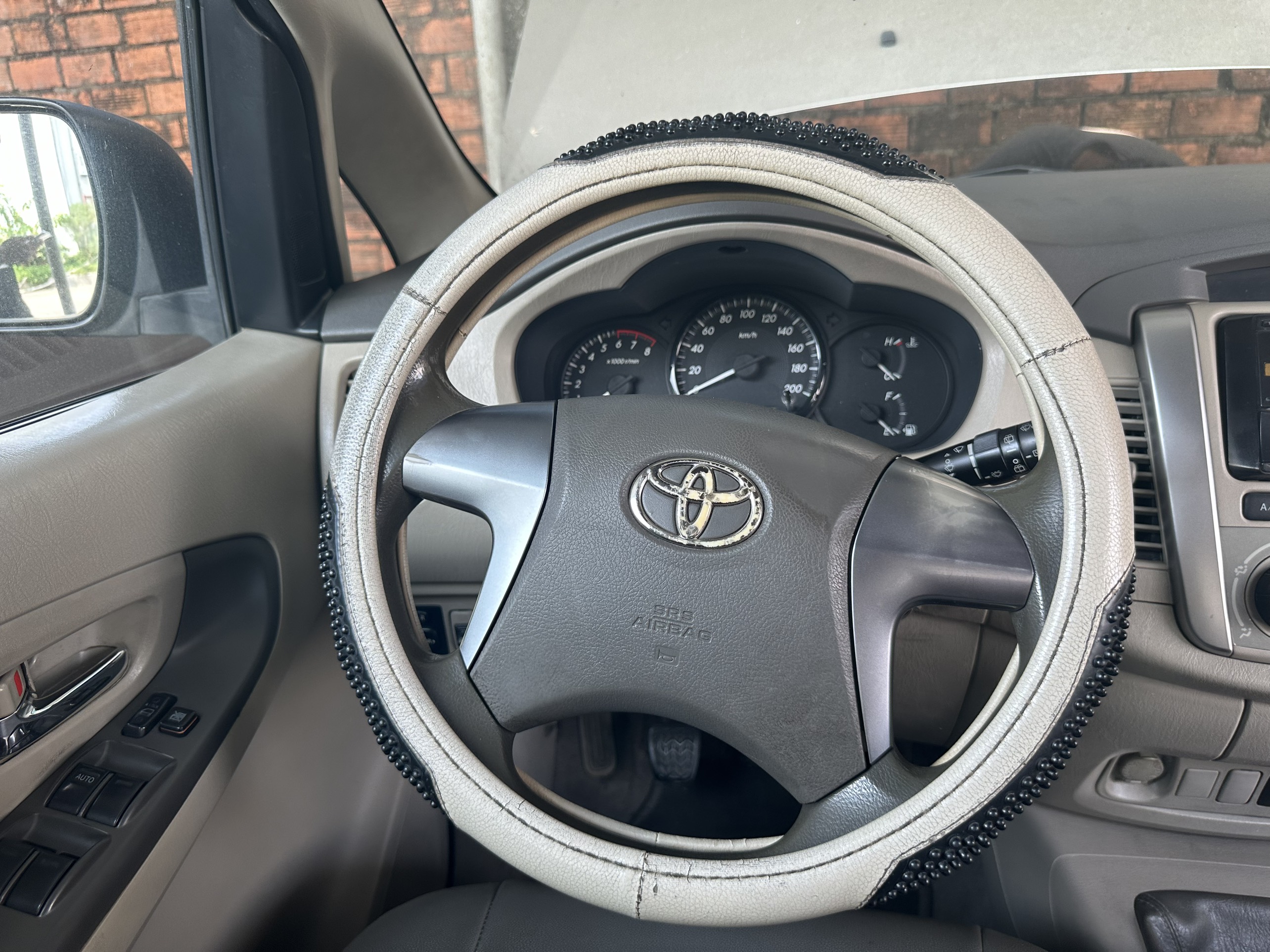 Toyota Innova - Nội thất 2