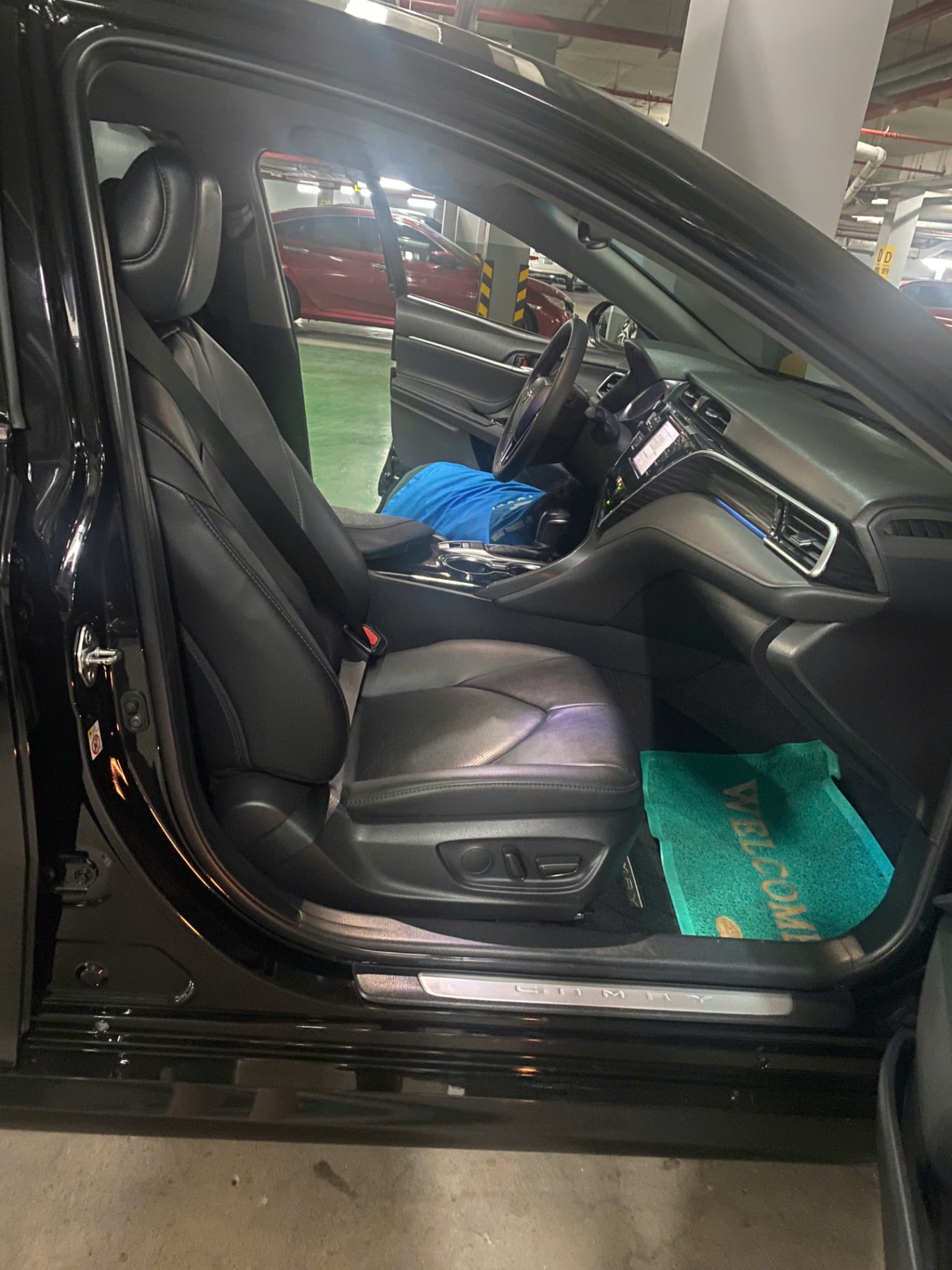 Toyota Camry 2.0G 2022 - Nội thất 3