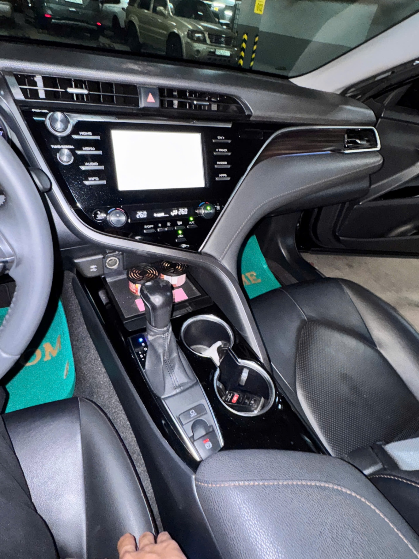 Toyota Camry 2.0G 2022 - Nội thất 6