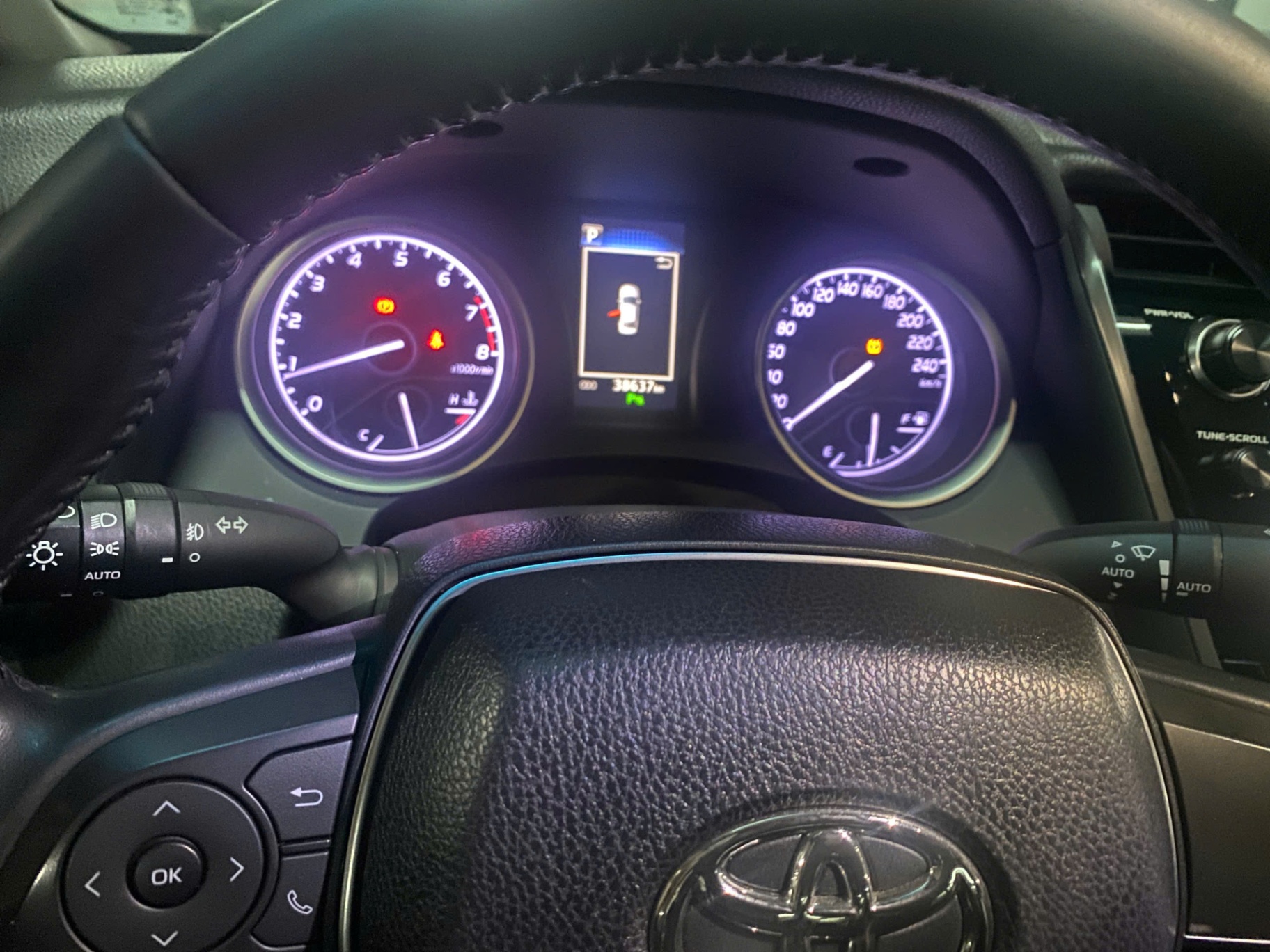 Toyota Camry 2.0G 2022 - Nội thất 5