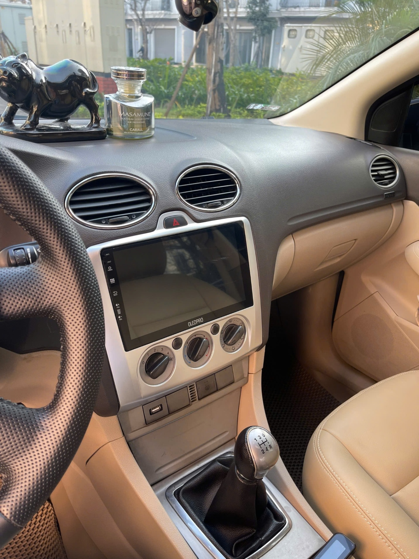 Ford Focus 1.8 MT 2009 - Nội thất 4