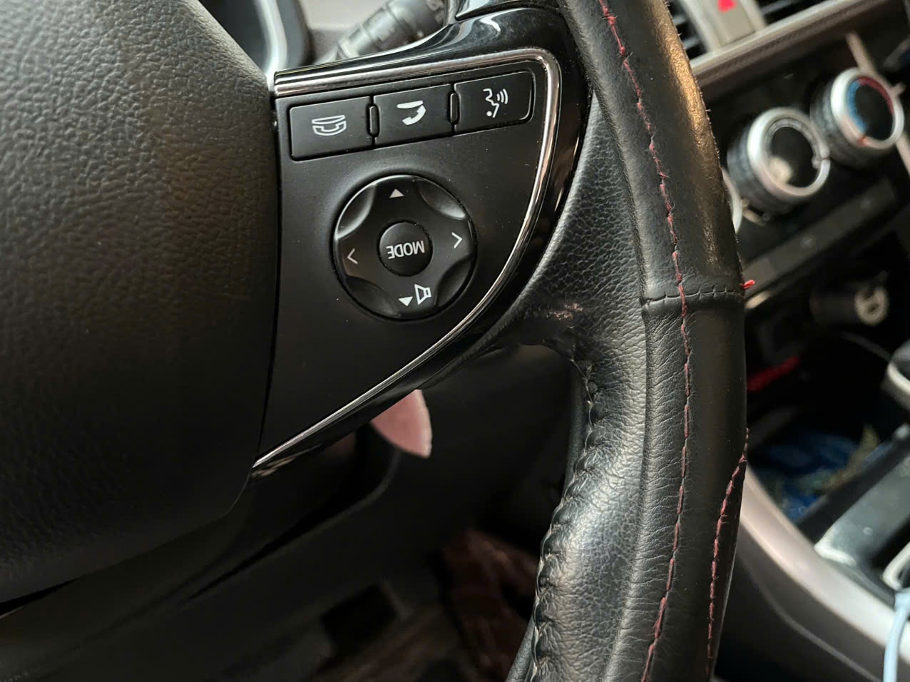 Mitsubishi Xpander 1.5 AT Đặc biệt 2021 - Nội thất 7