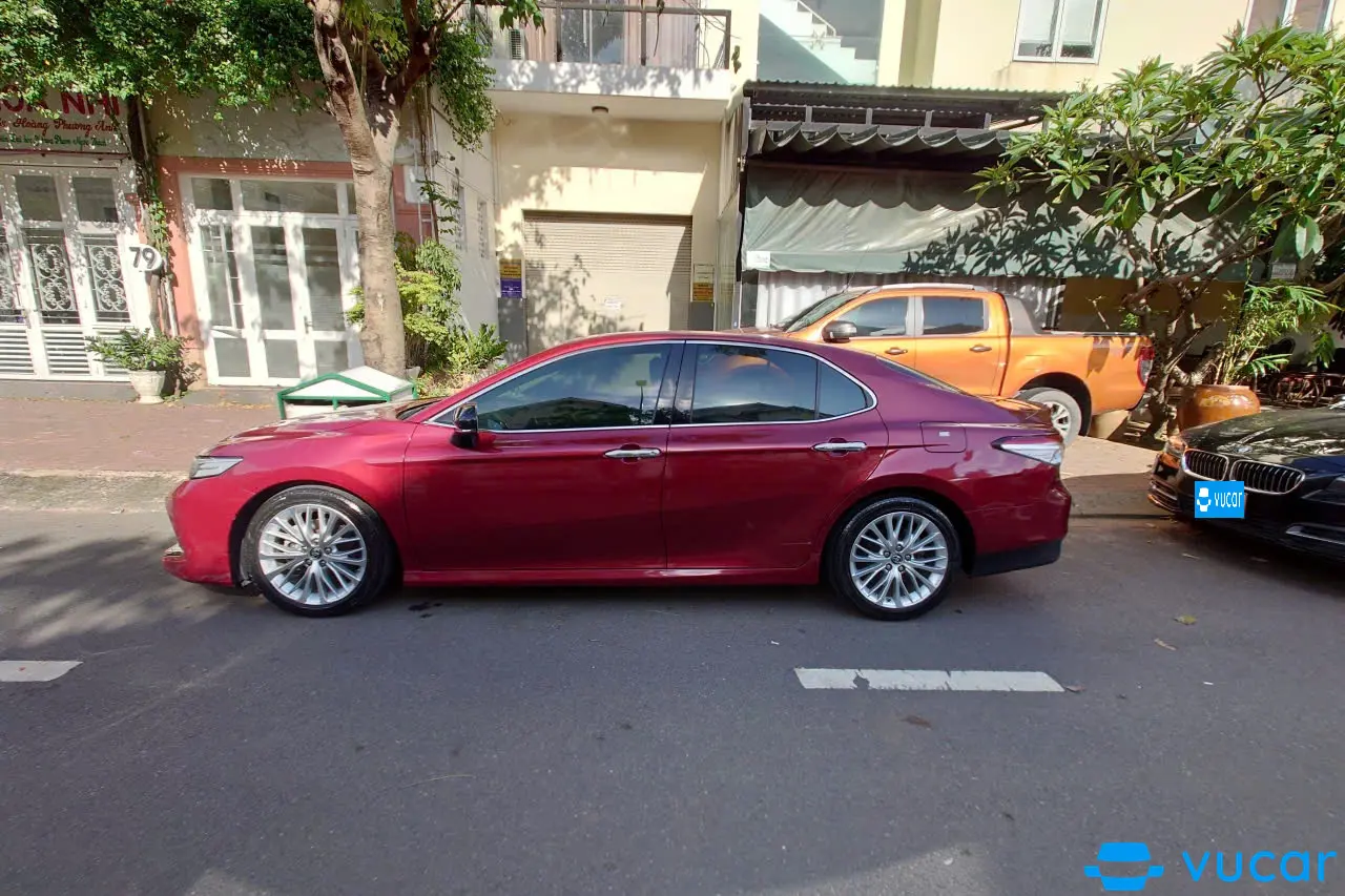 Toyota Camry 2.5Q 2019 - Ngoại thất 11