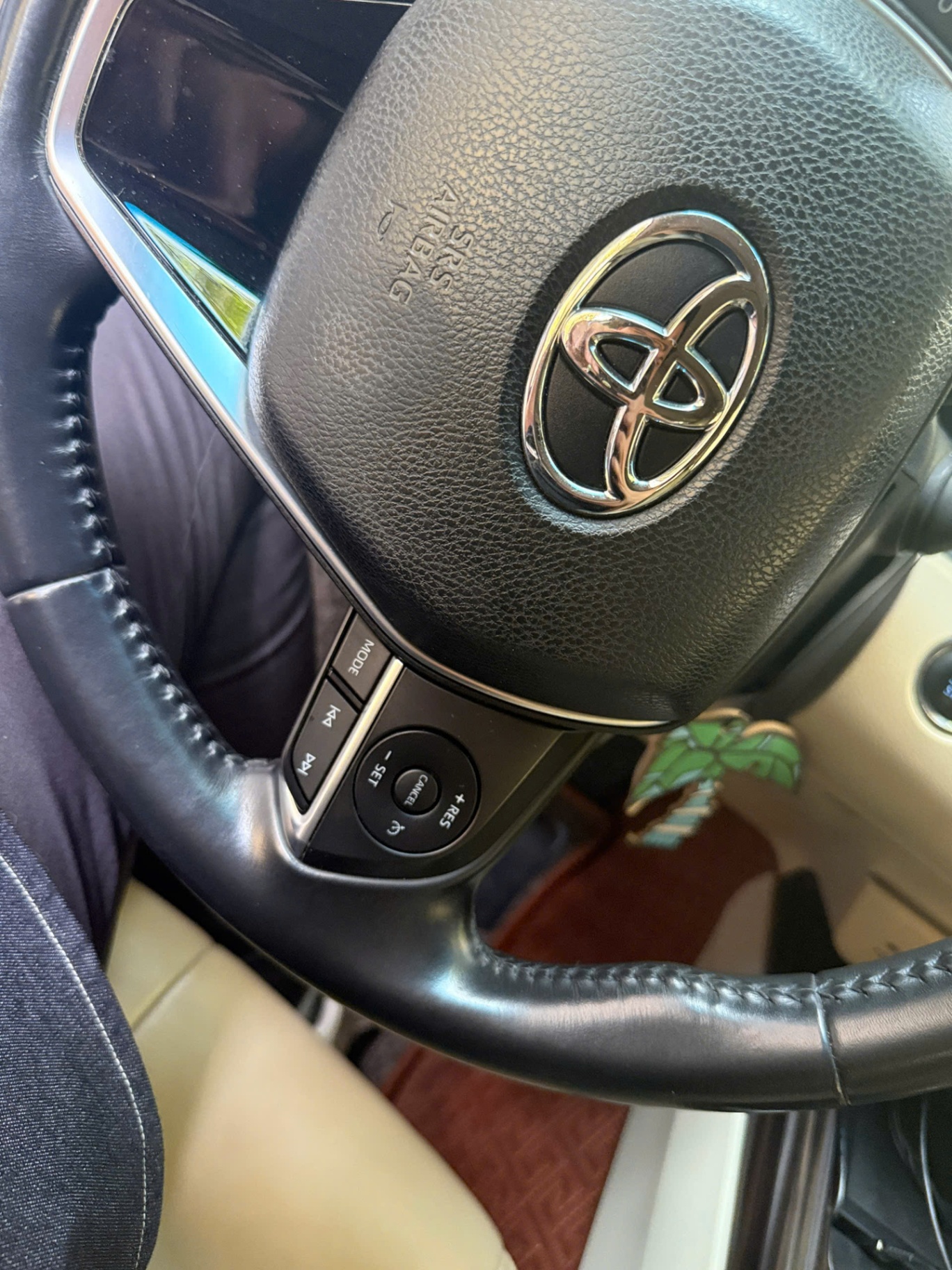 Toyota Camry 2.5Q 2019 - Nội thất 4