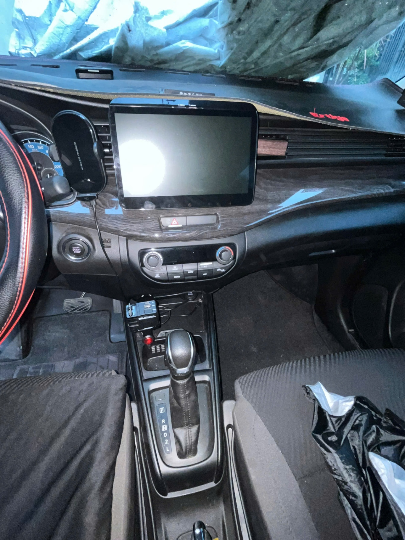 Suzuki Ertiga Hybrid 1.5 AT 2022 - Nội thất 9