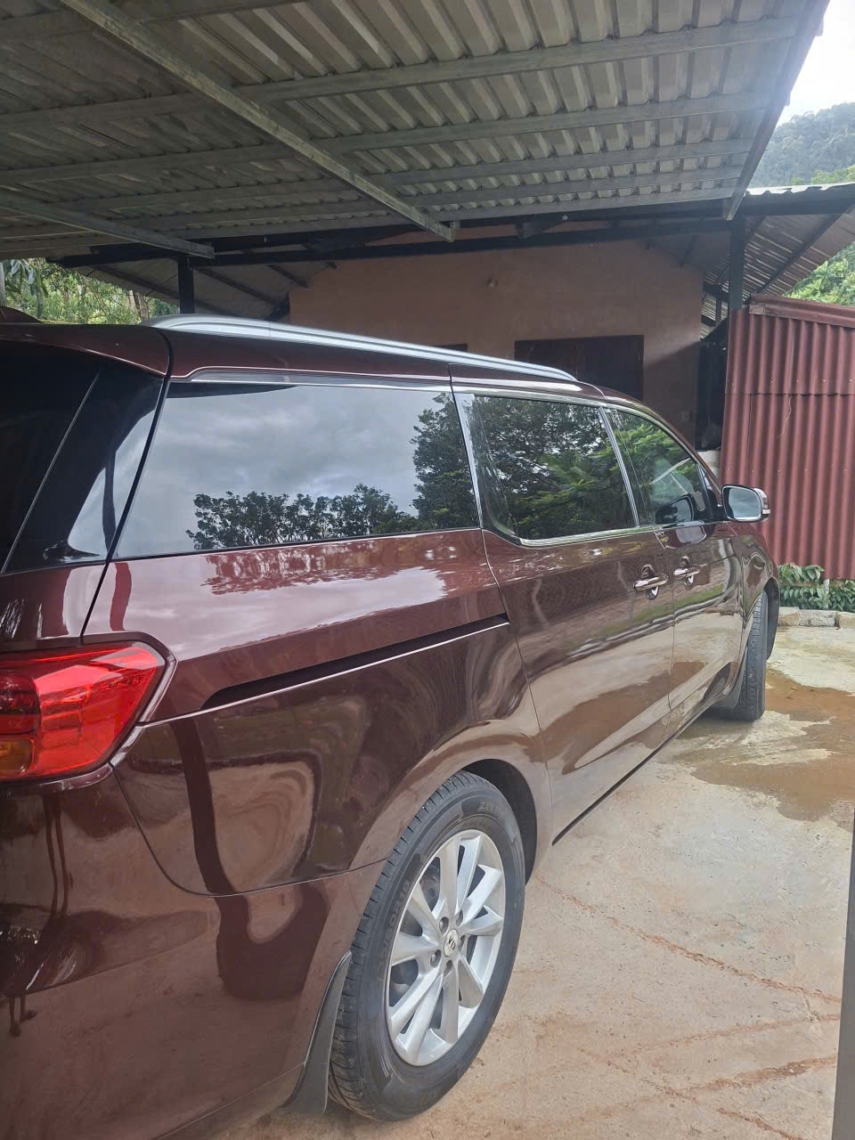 Kia Sedona 2.2 DAT Luxury 2019 - Ngoại thất 2