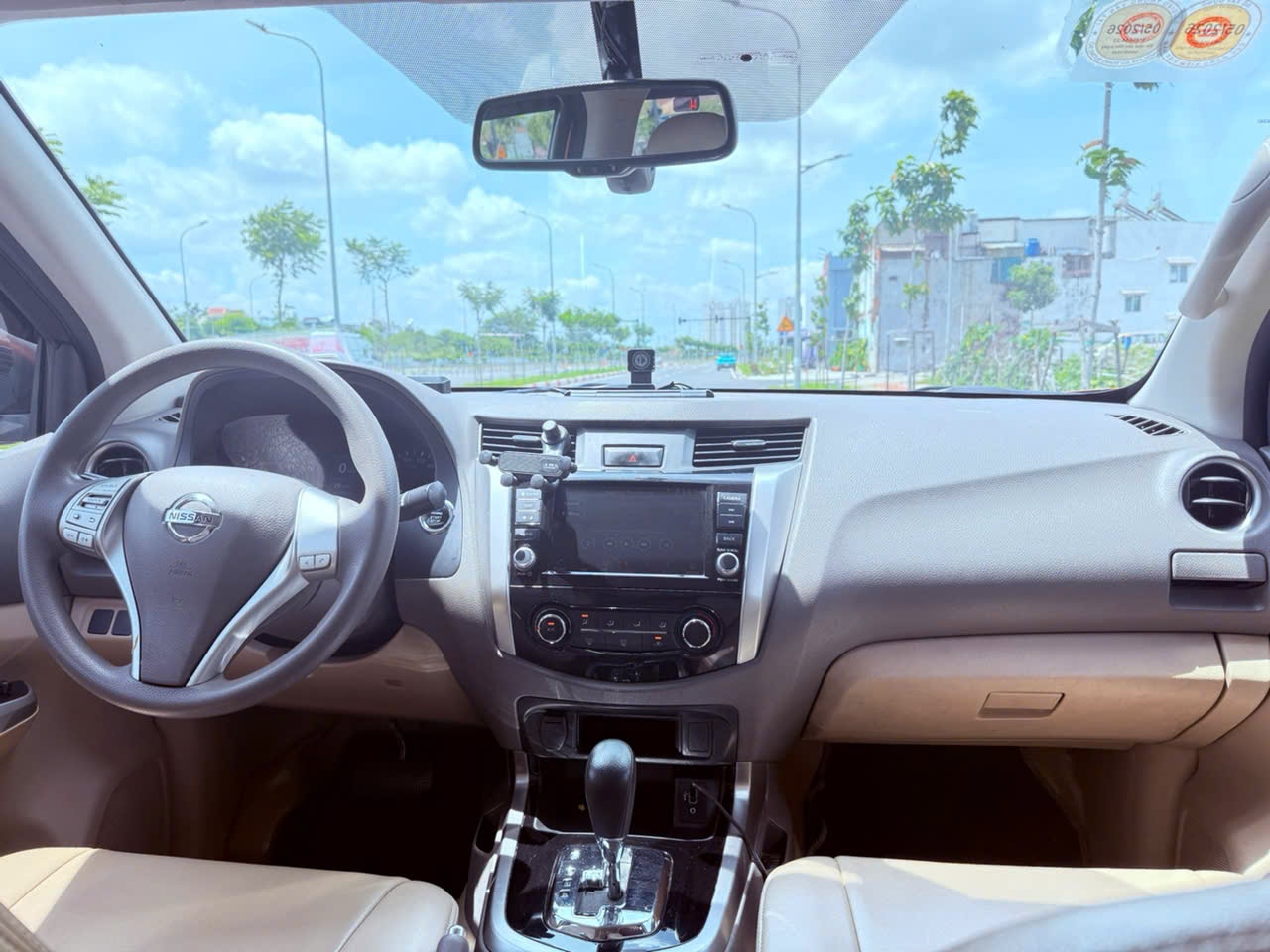 Nissan Navara EL Premium Z 2019 - Nội thất 2
