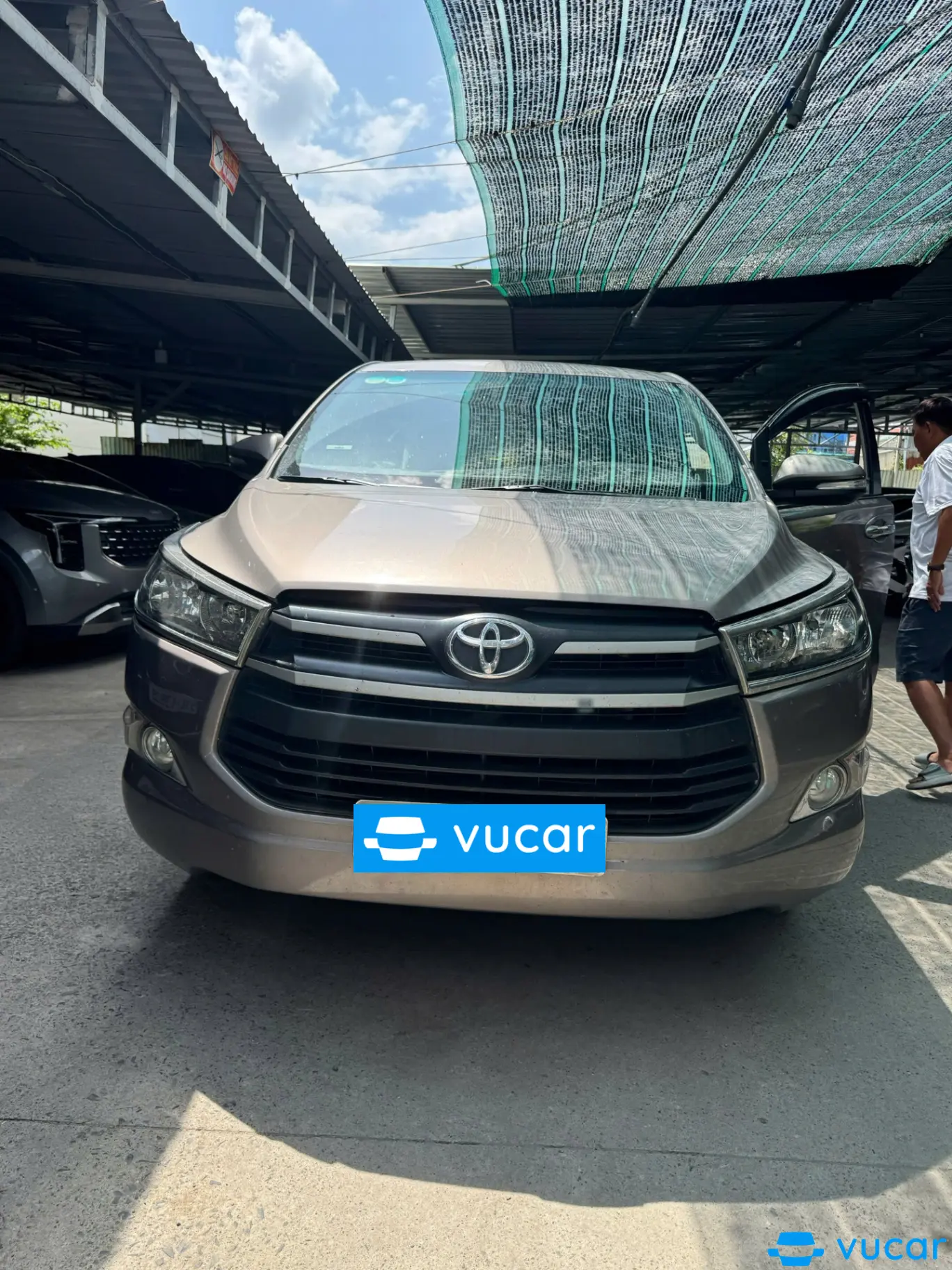 Toyota Innova 2017 2.0G