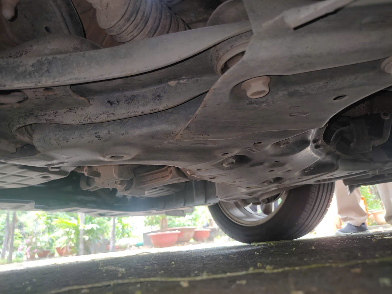 Hyundai Accent 1.4 AT 2014 - Gầm & khung xe 4
