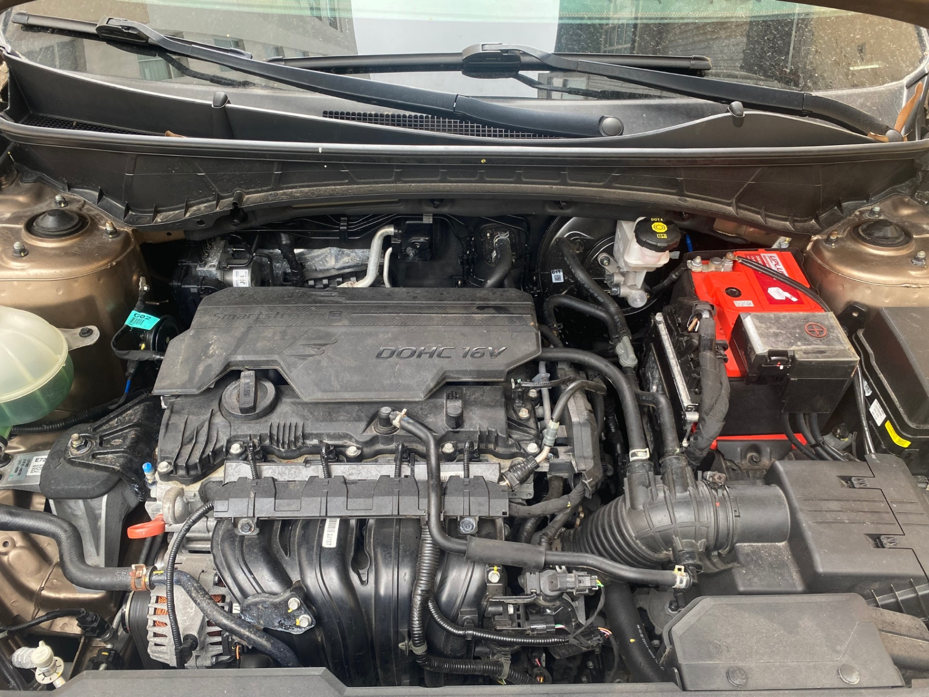 Hyundai Tucson 2.0 AT Đặc biệt 2021 - Khoang động cơ 1