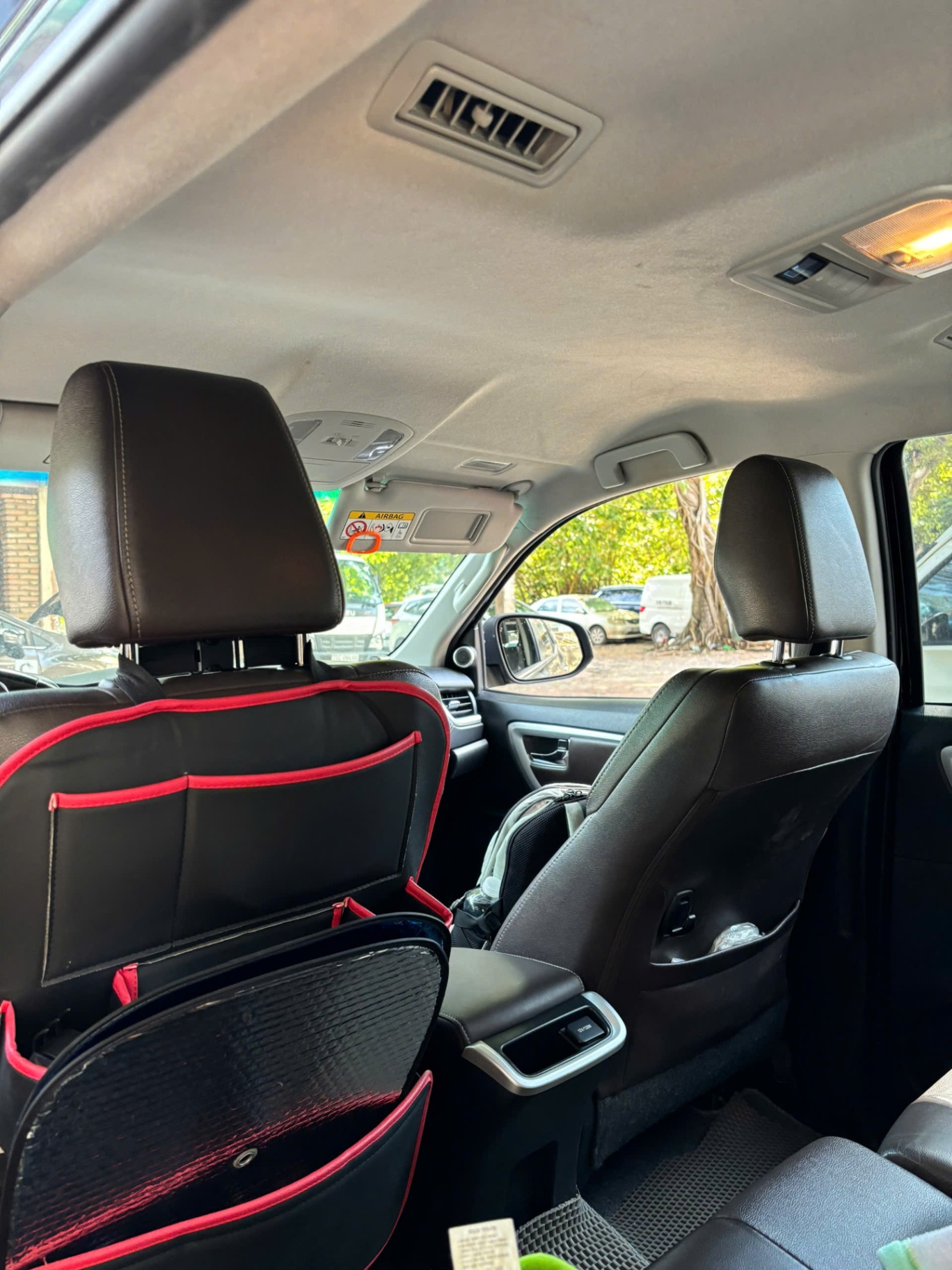 Toyota Fortuner 2.7V 4x4 AT 2017 - Nội thất 2