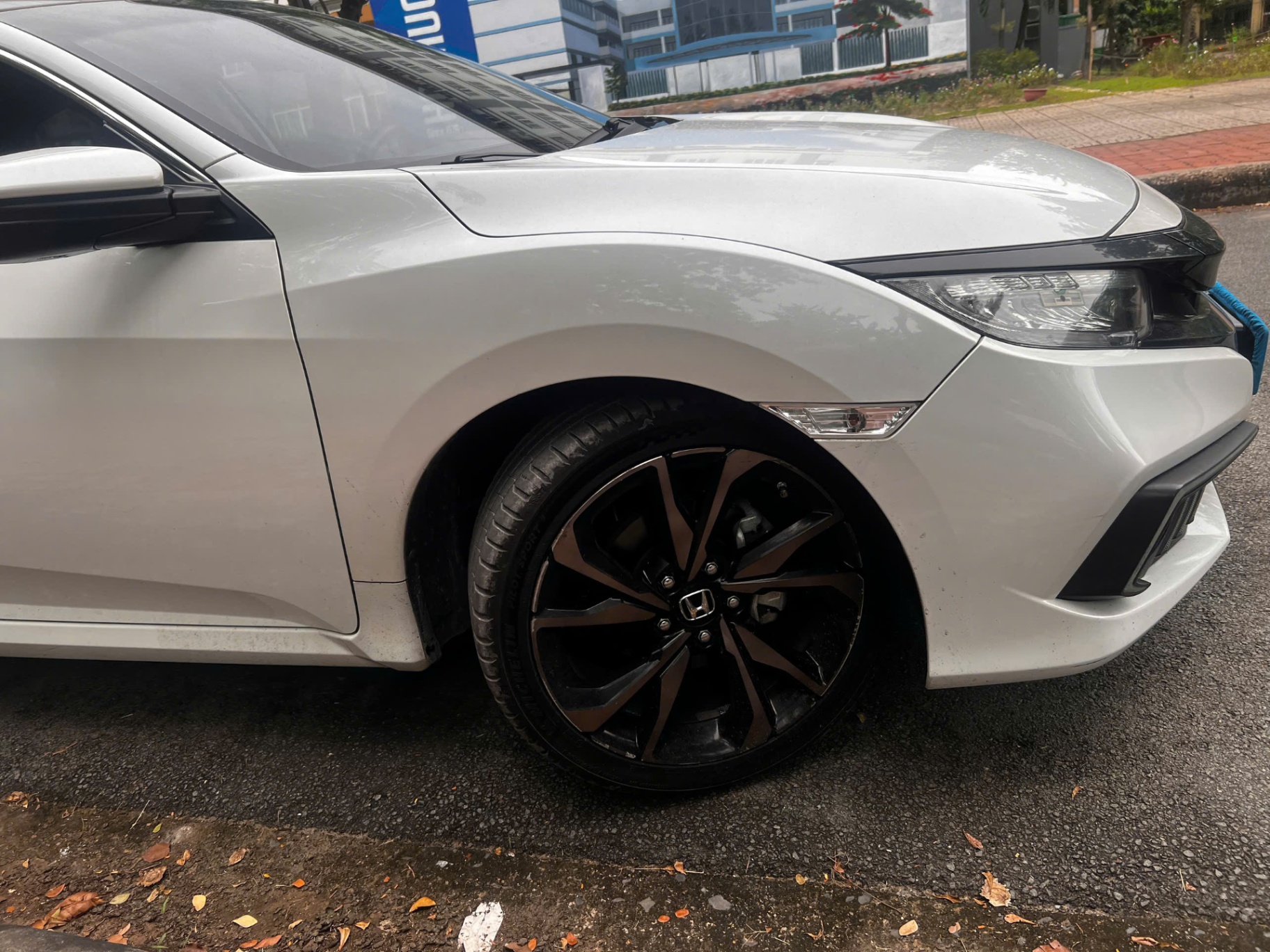 Honda Civic RS 1.5 AT 2020 - Ngoại thất 14
