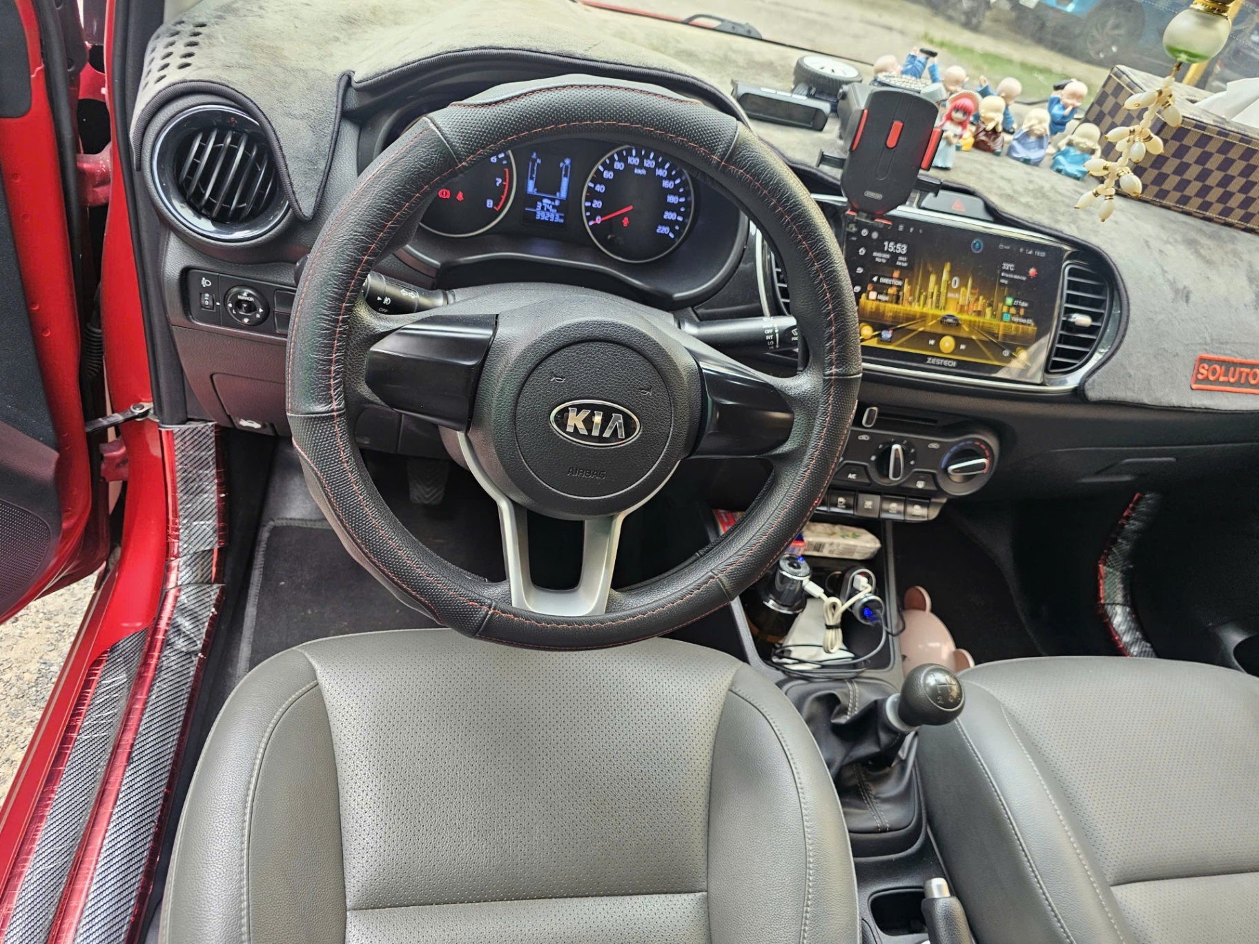 Kia Soluto 1.4 MT 2019 - Nội thất 2