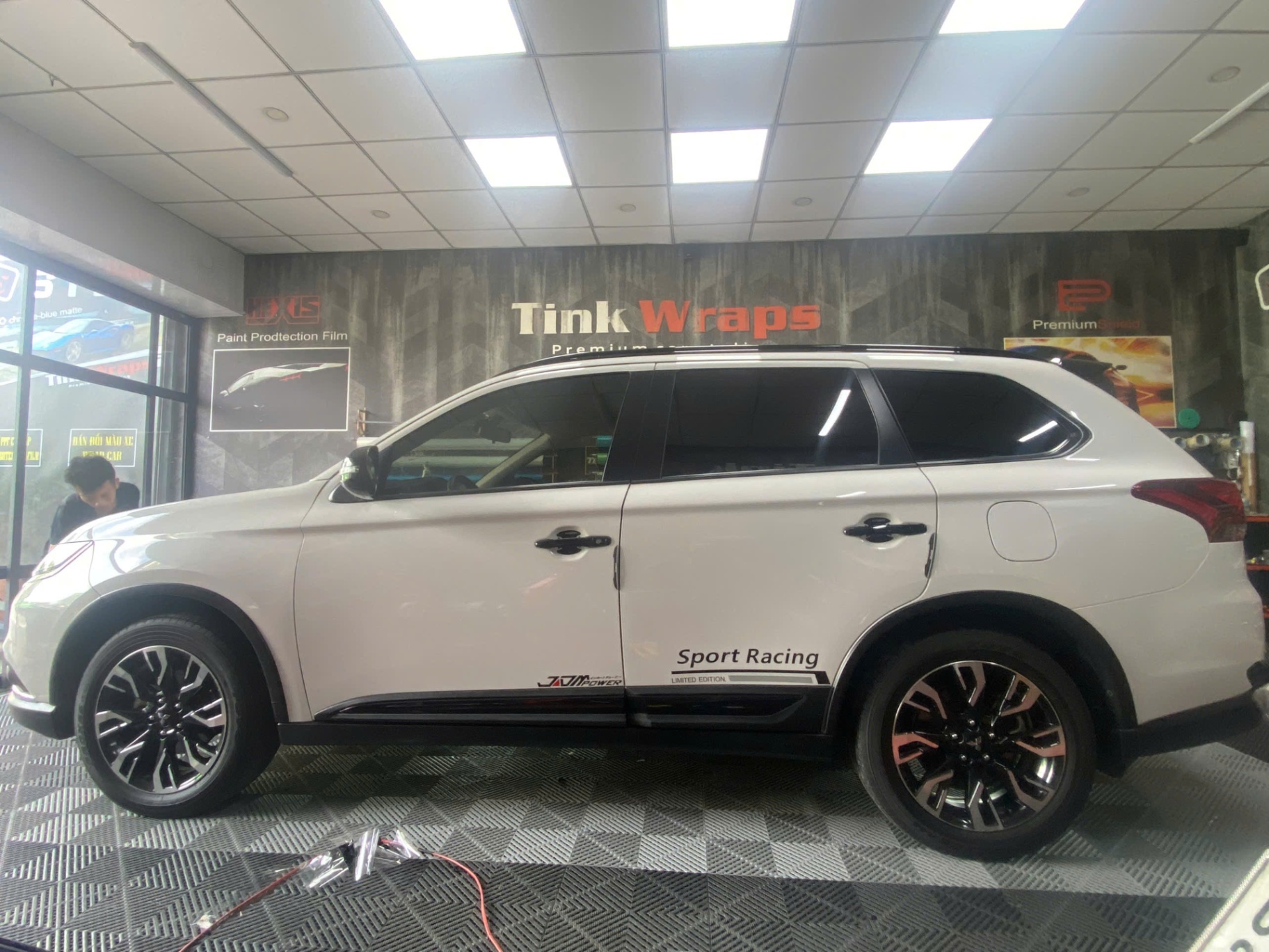 Mitsubishi Outlander 2.0 CVT 2020 - Ngoại thất 3