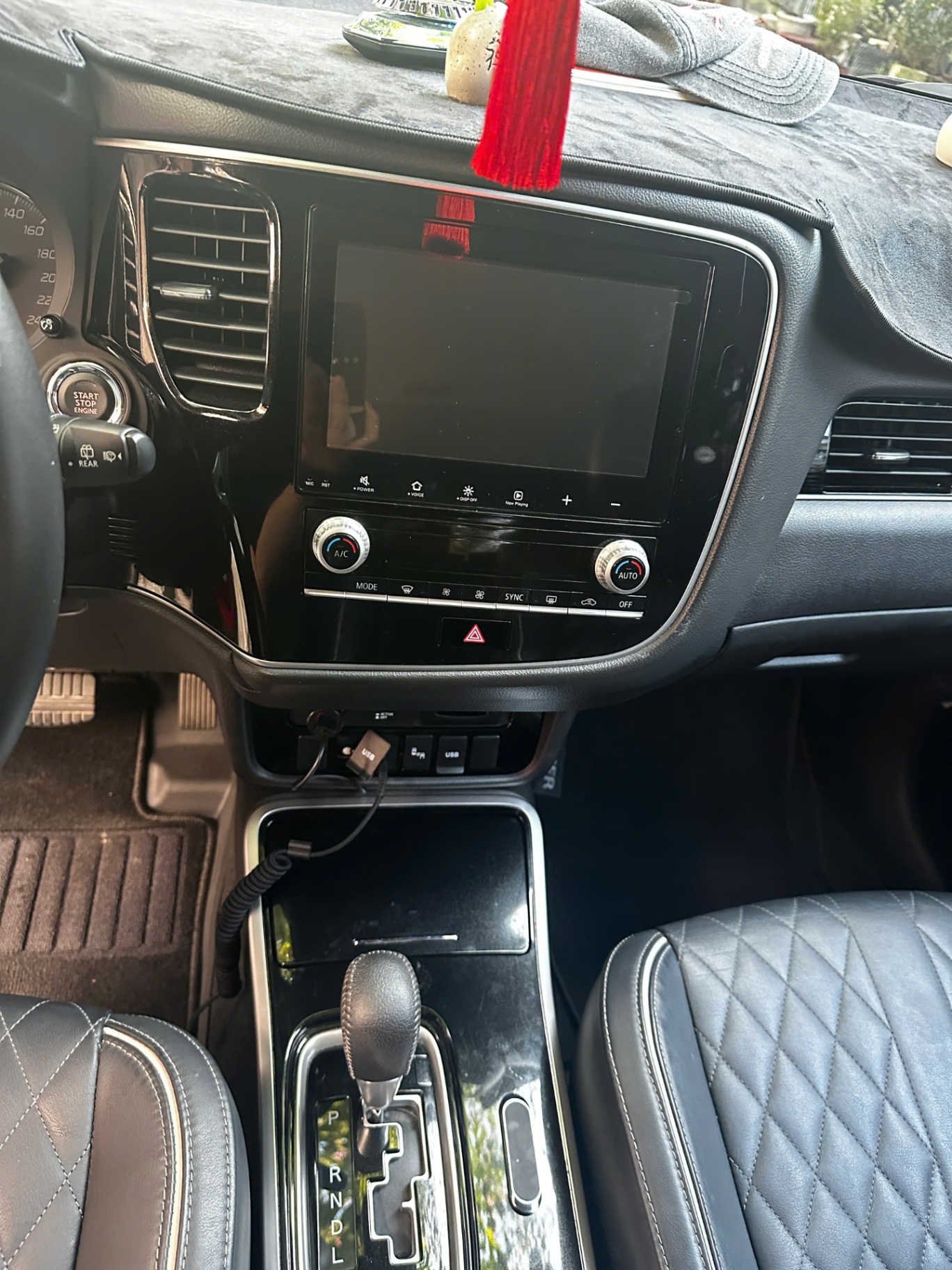 Mitsubishi Outlander Premium 2.0 CVT 2022 - Nội thất 5
