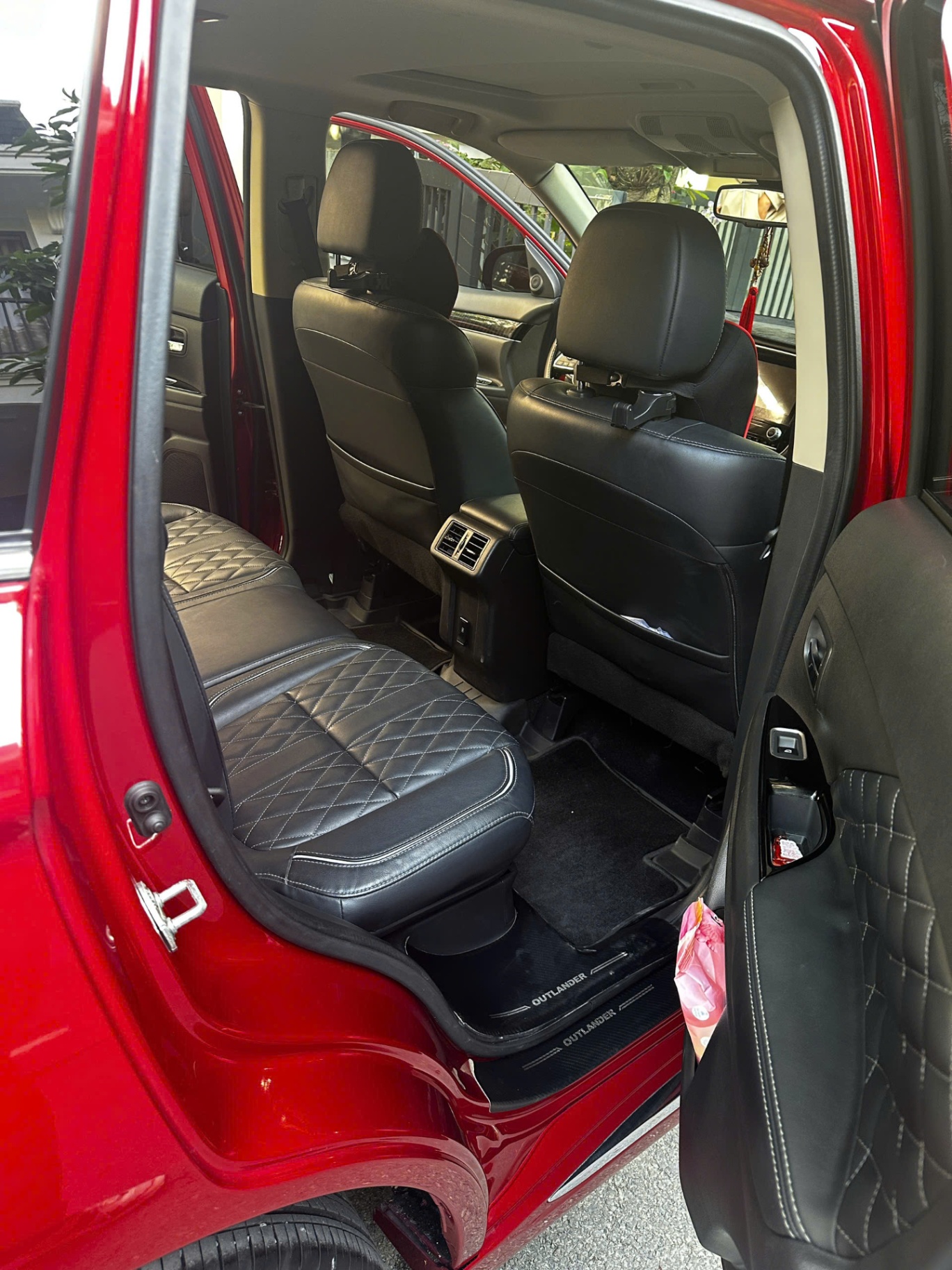 Mitsubishi Outlander Premium 2.0 CVT 2022 - Nội thất 7