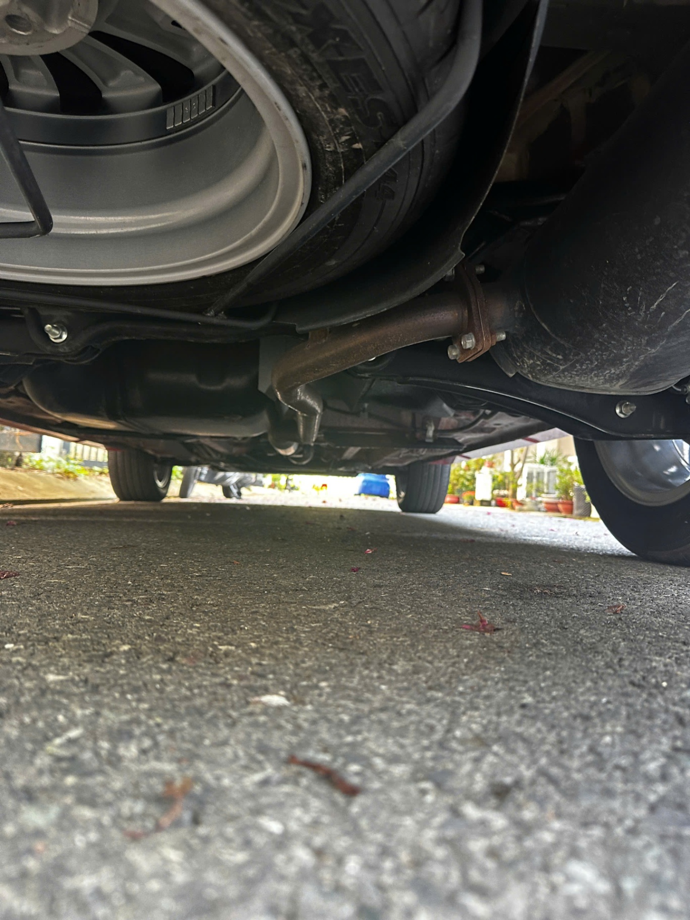 Mitsubishi Outlander Premium 2.0 CVT 2022 - Gầm & khung xe 2