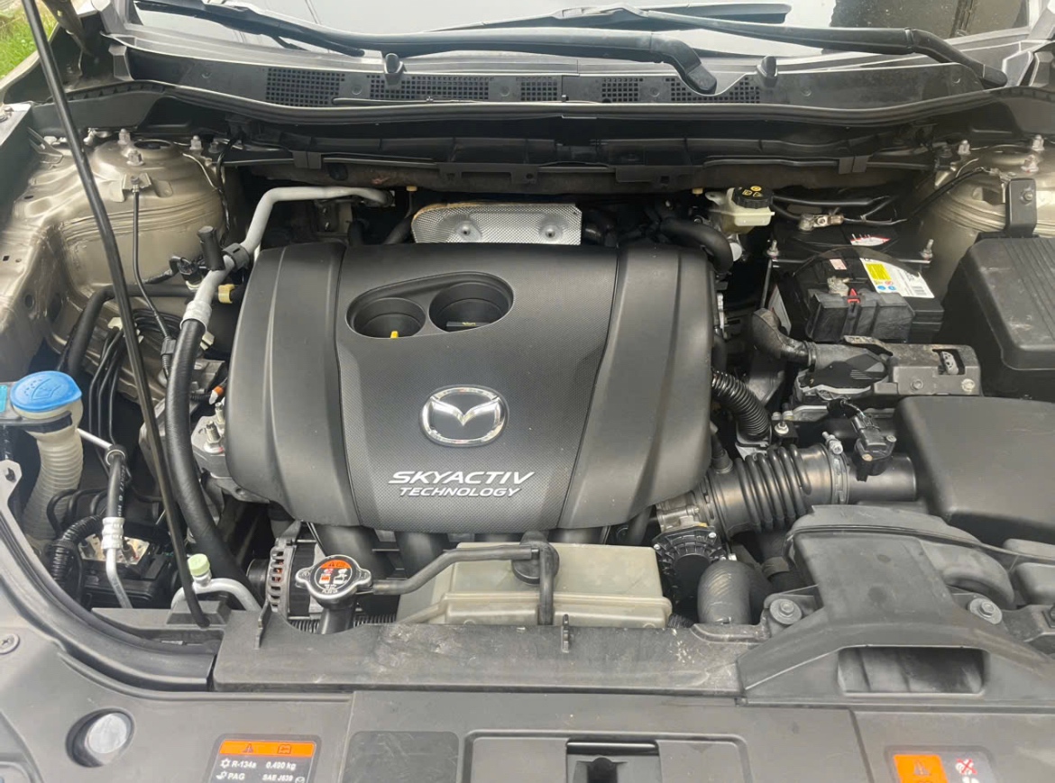 Mazda Cx5 2.0 AT 2014 - Khoang động cơ 1