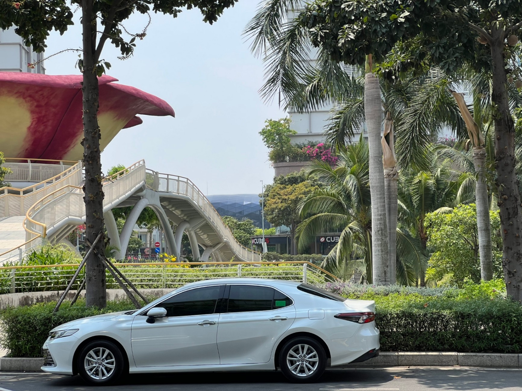 Toyota Camry 2.0G 2023